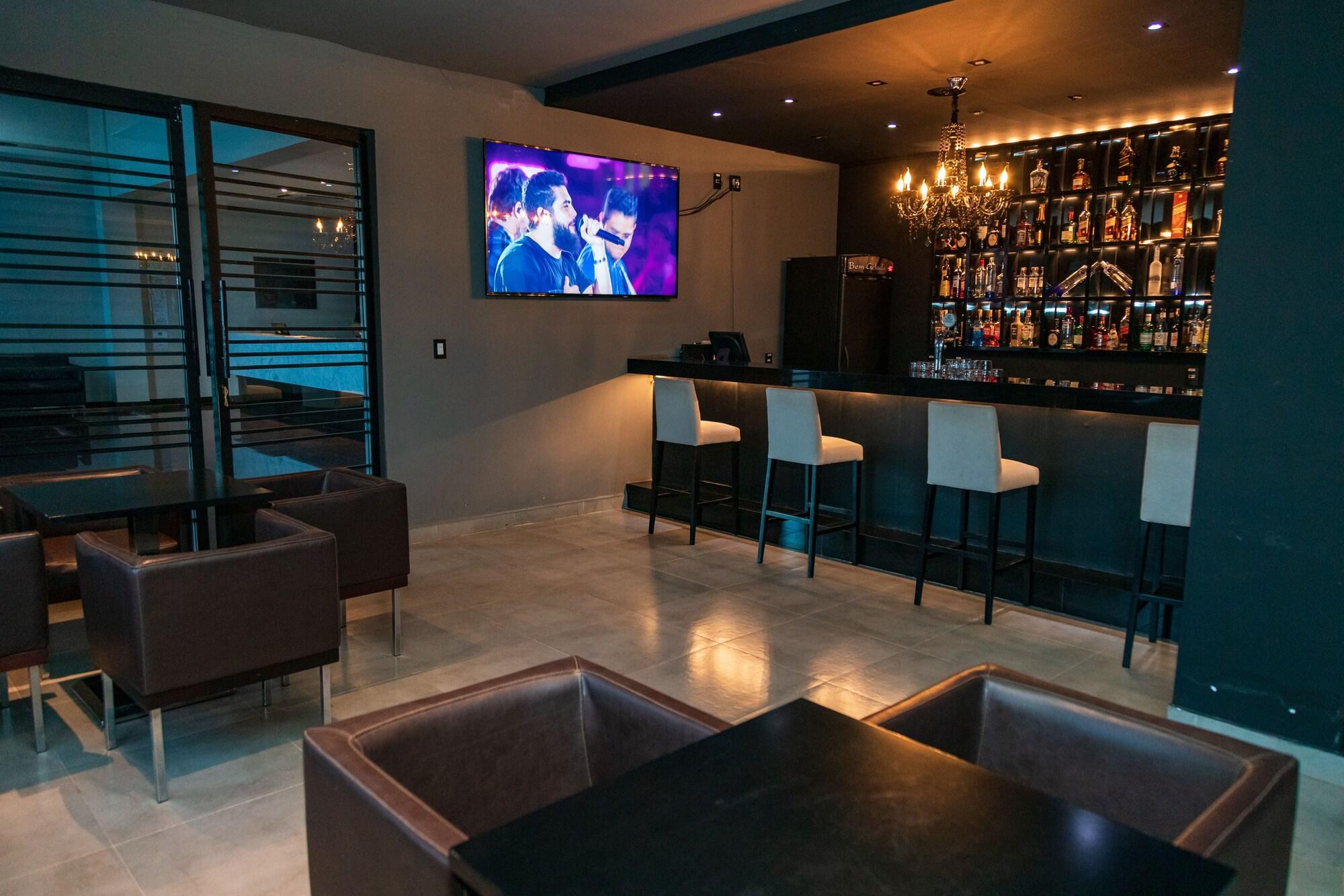 Bar/Salón Catuai Hotel