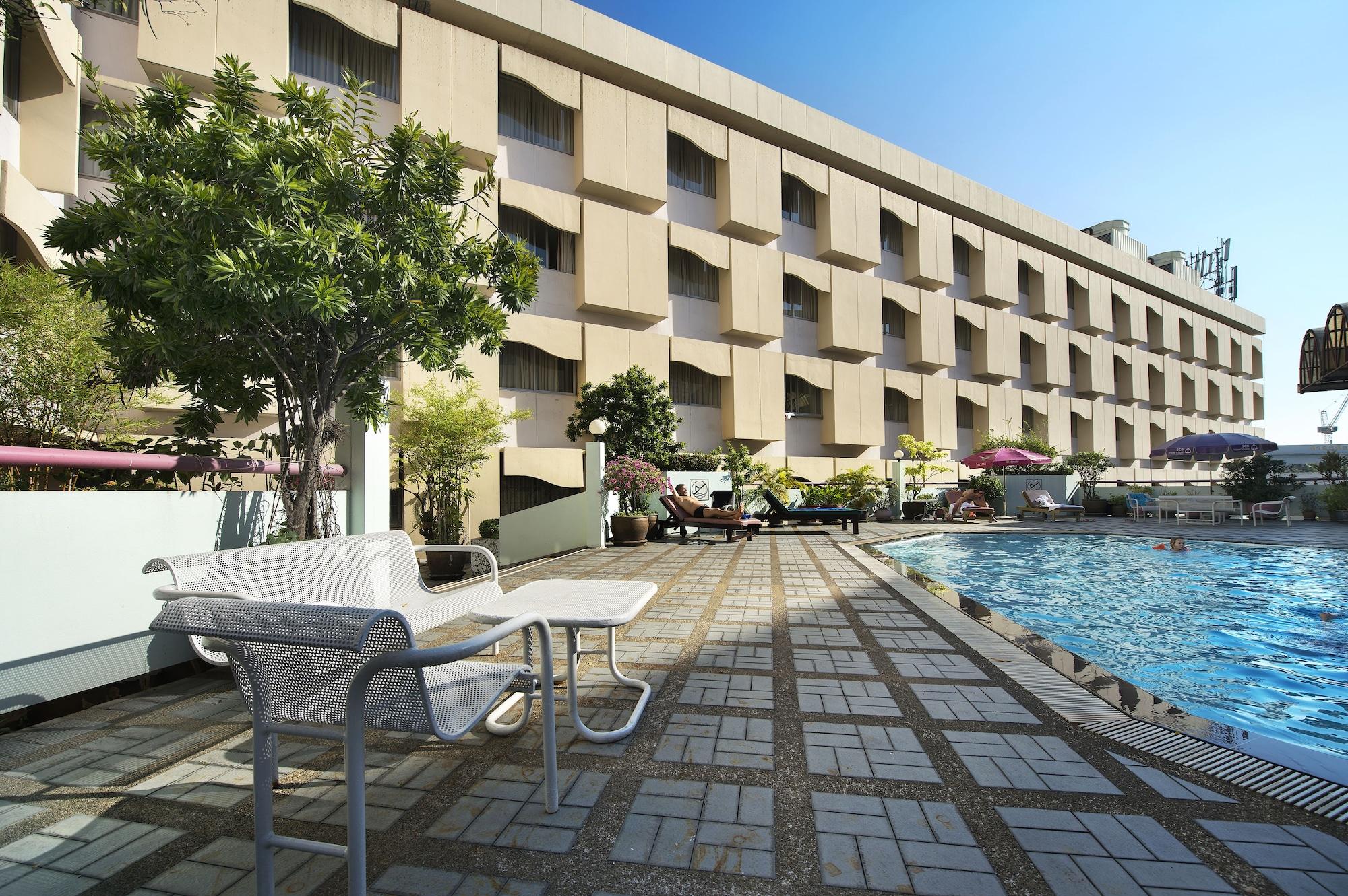 Vista Exterior Royal Rattanakosin Hotel