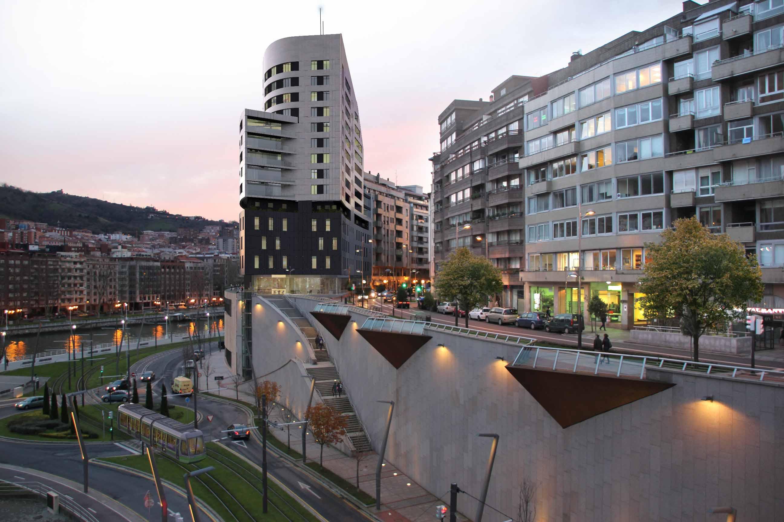 Vista Exterior Hotel Vincci Consulado De Bilbao
