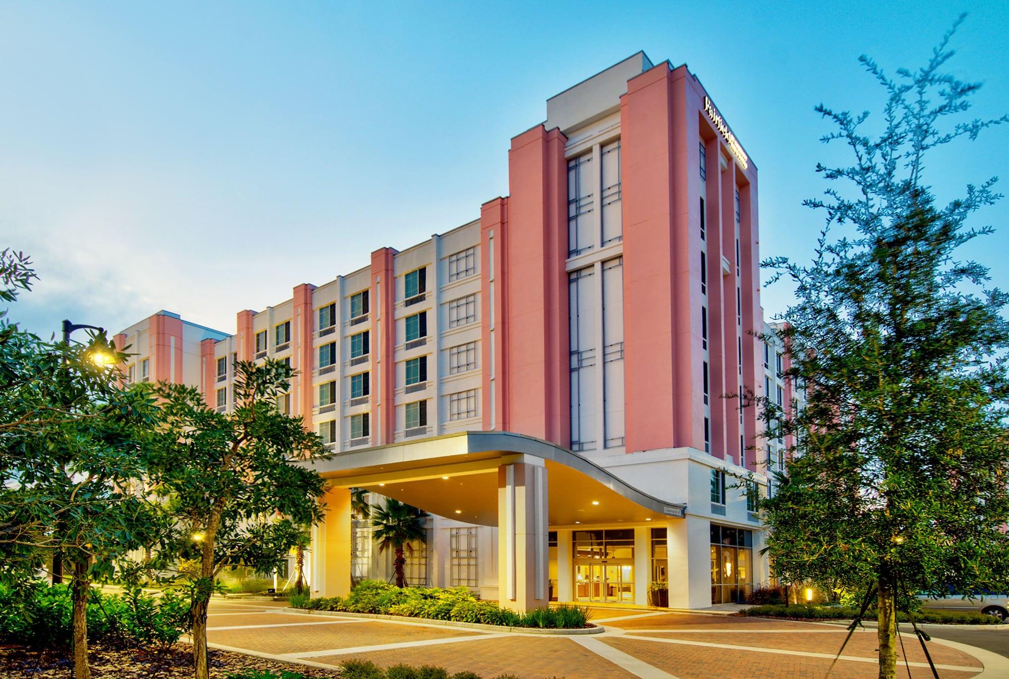 Vista Exterior Fairfield by Marriott Inn & Suites Orlando at FLAMINGO CROSSINGS(r) Town Center