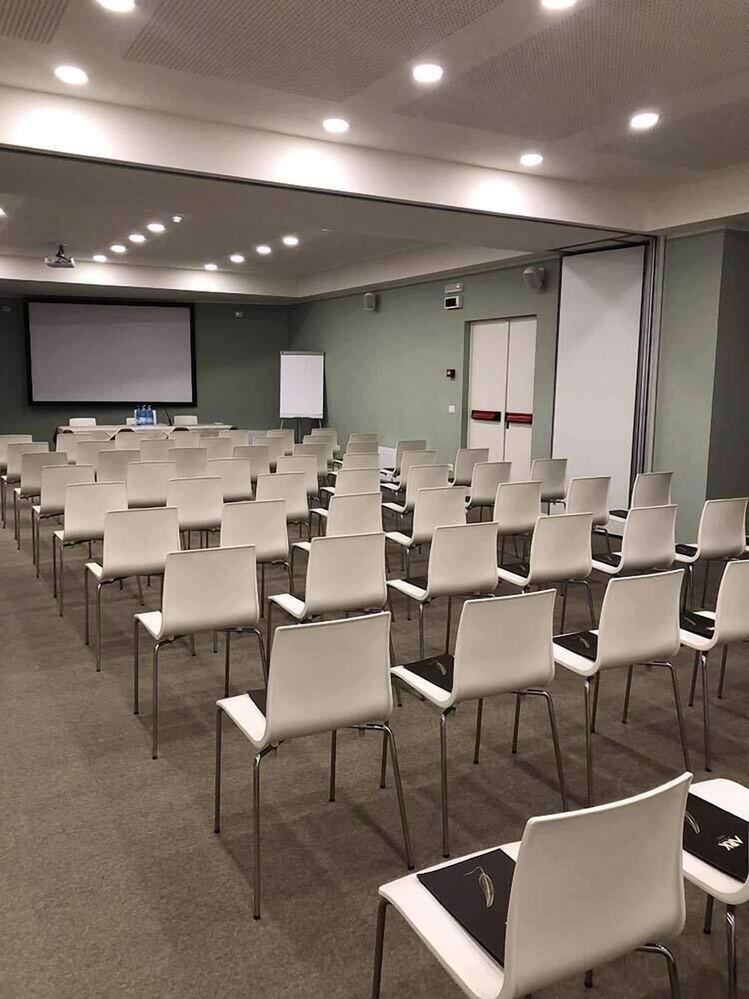 Sala de Reuniones Ark Hotel