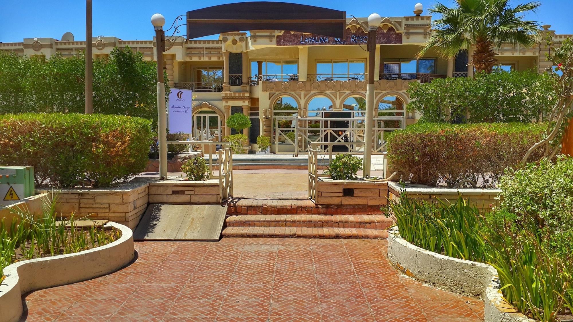 Vista Exterior Cataract Layalina Resort