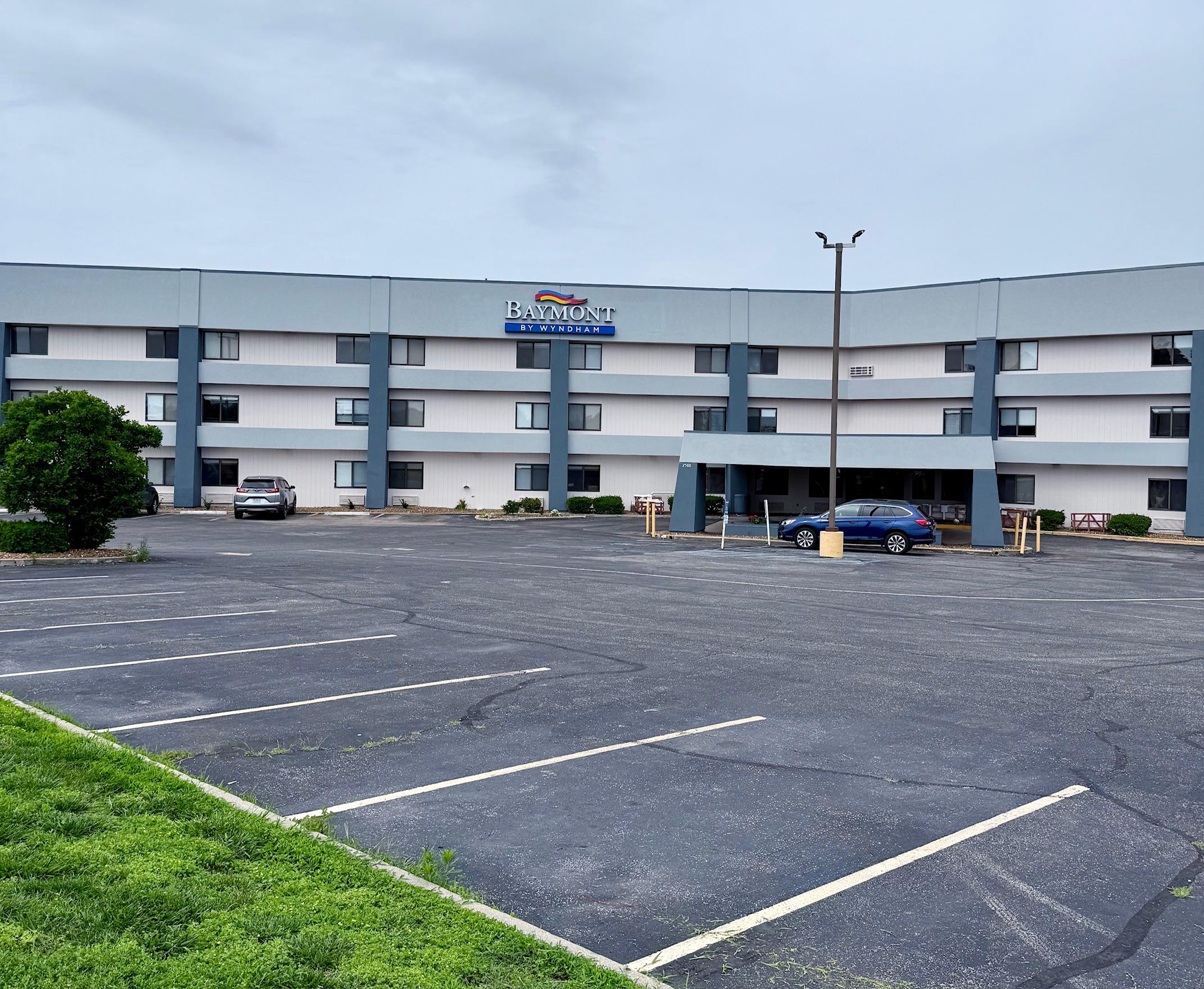 Vista Exterior Baymont by Wyndham Columbia, MO