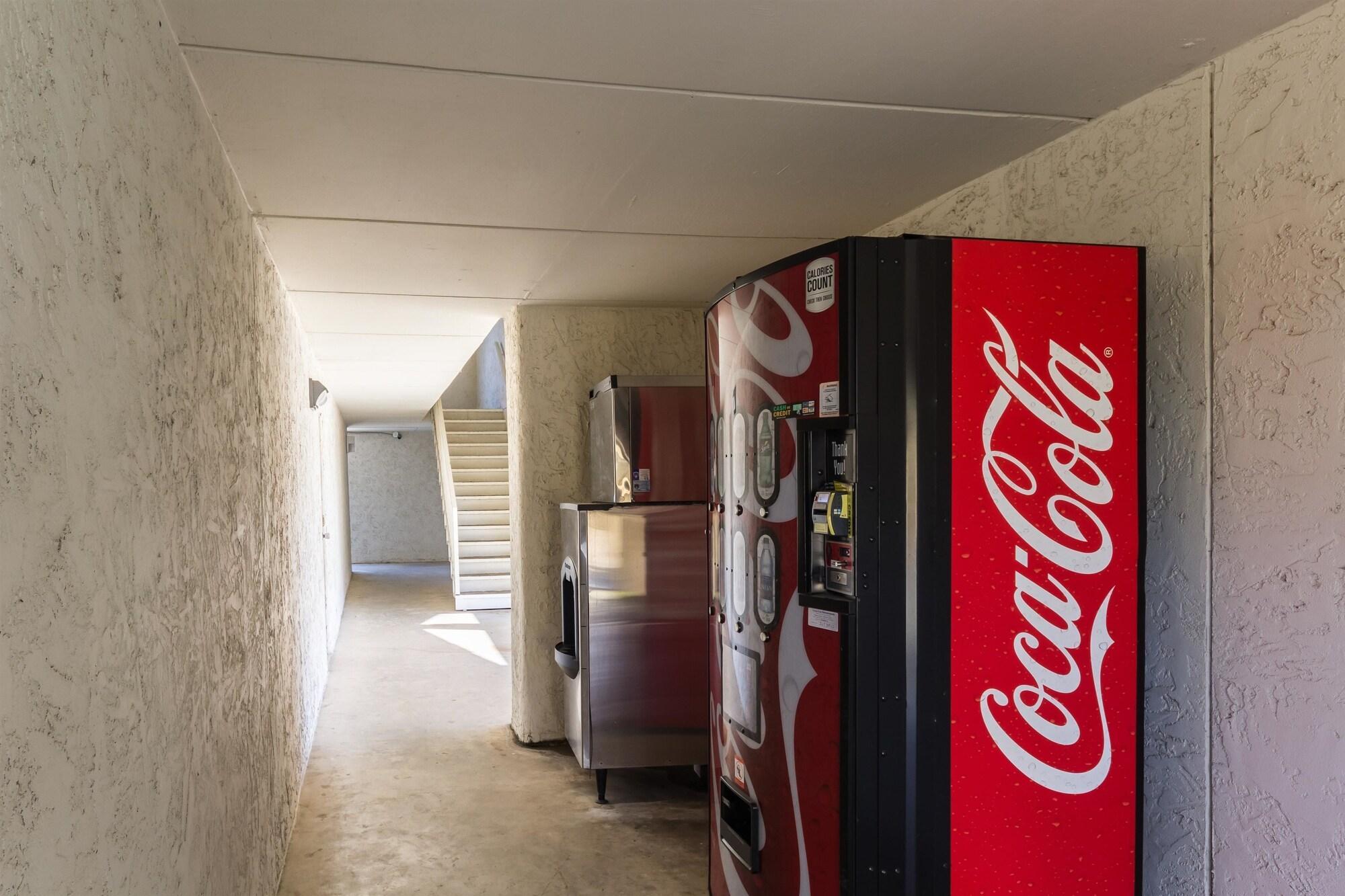 Instalaciones Recreativas Motel 6 Uvalde, TX