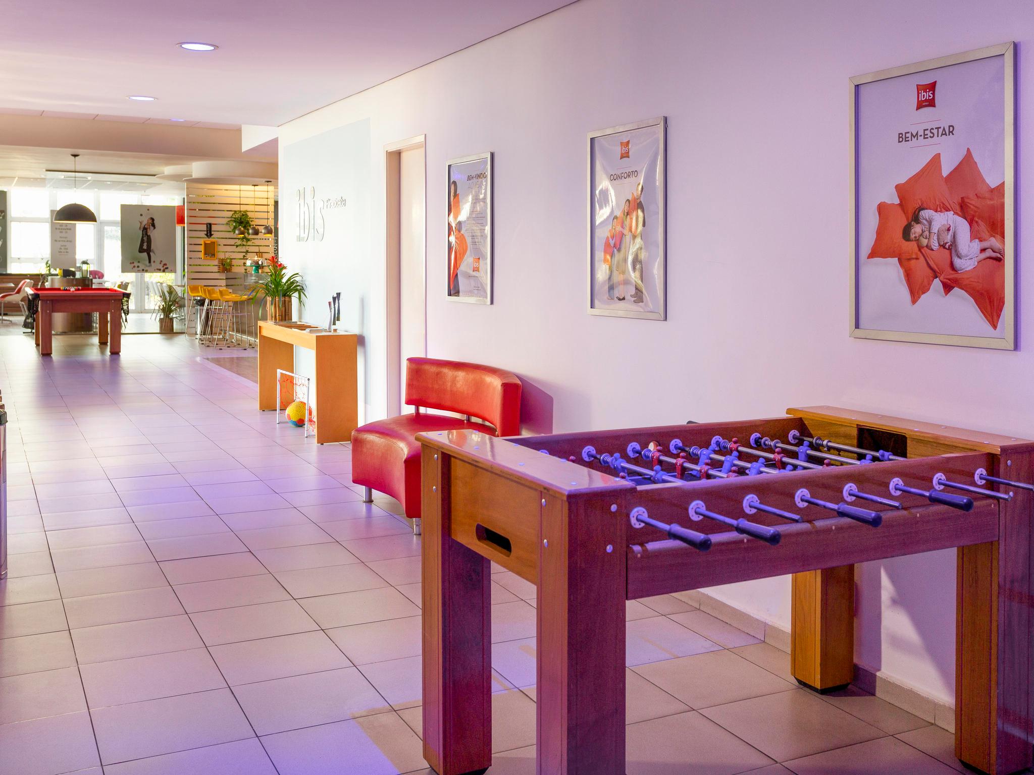 Vista Lobby ibis Piracicaba