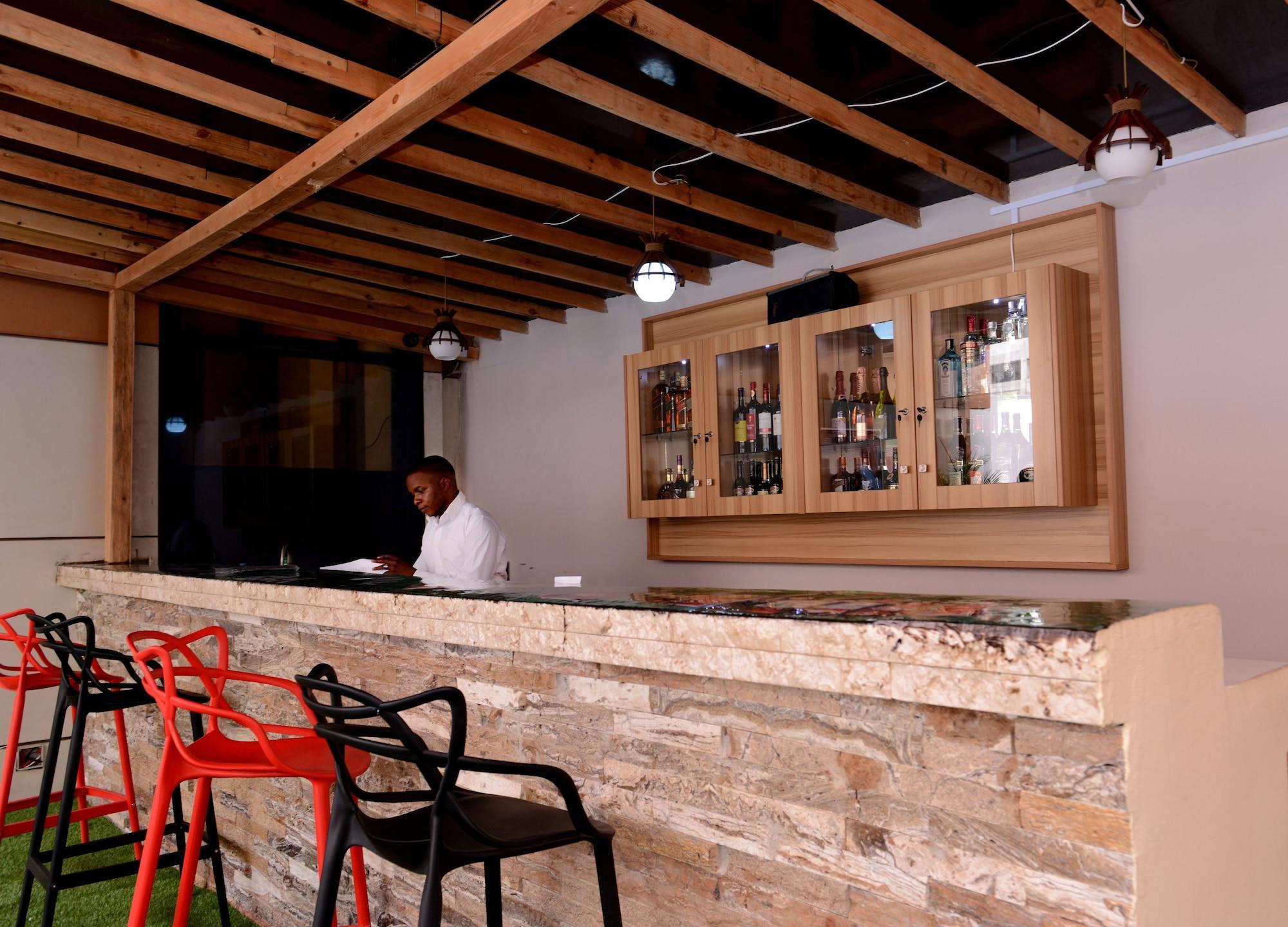 Bar/Salón Statement Hotel