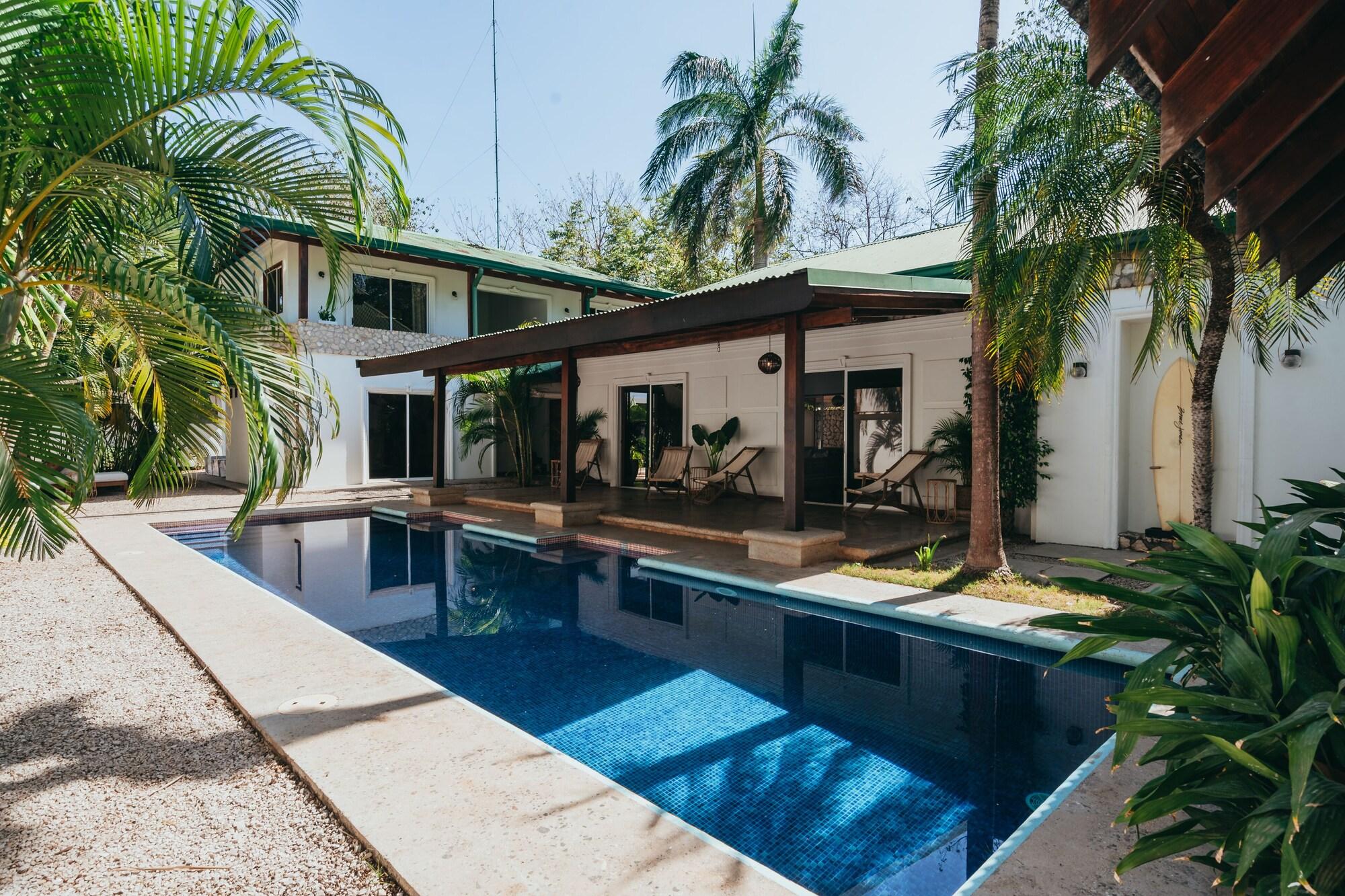 Equipamiento de Habitación Dream Surf House Avellana