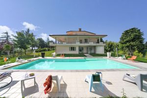 Alquiler Vacacional - Sunny Stay in Tavullia Hills