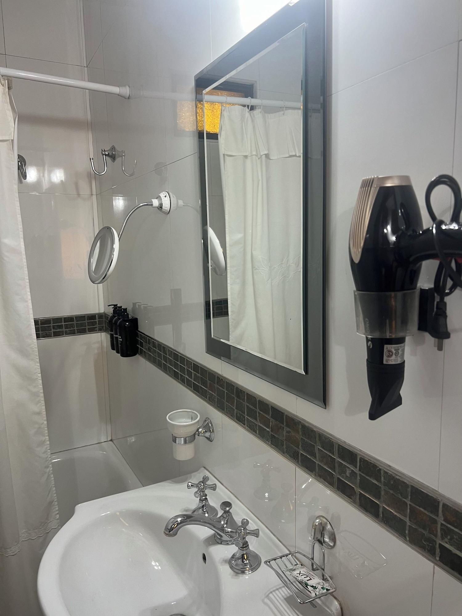 Equipamiento de Habitación Cosmo Mendoza Suites