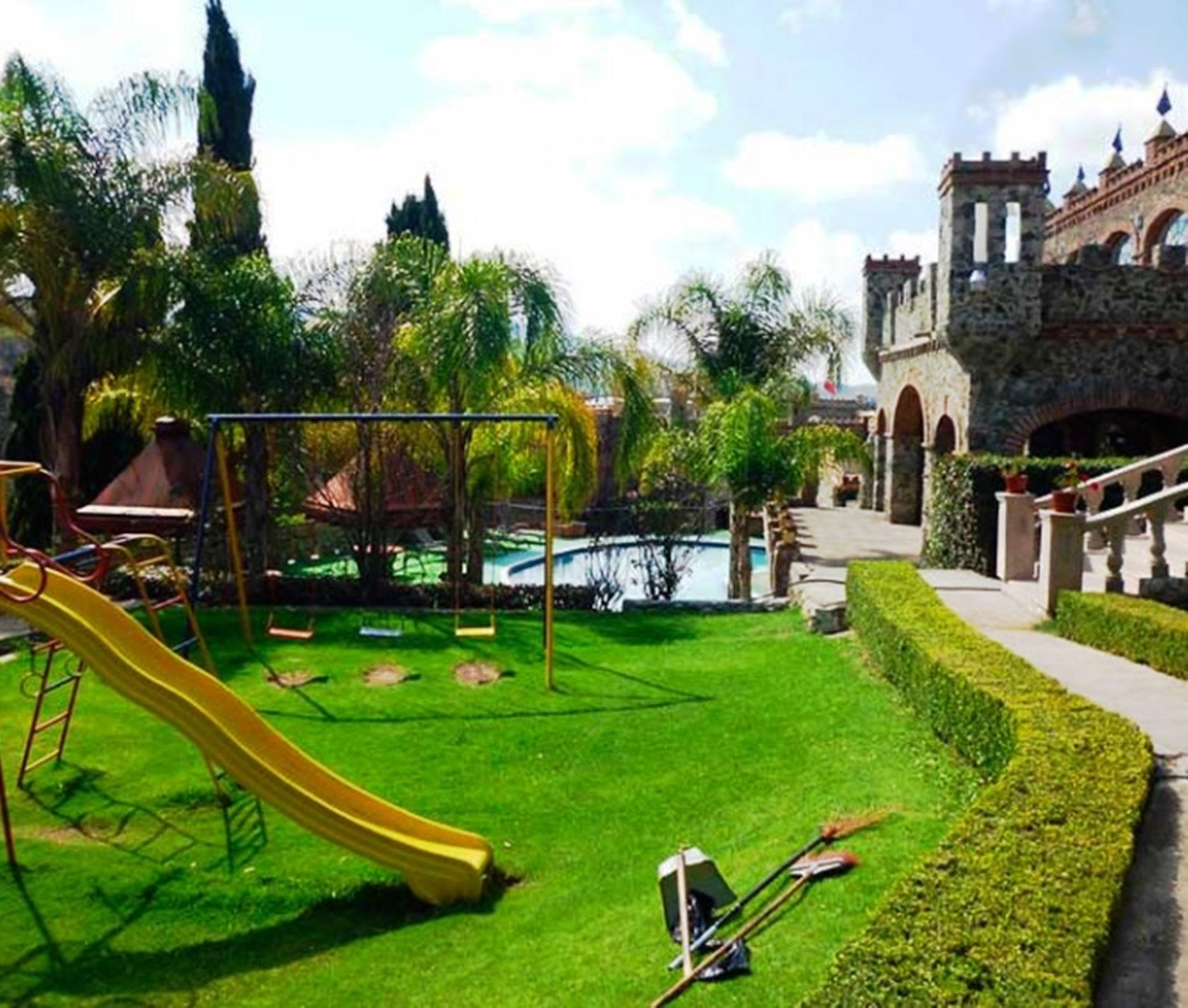 Vista Exterior Hotel Castillo Santa Cecilia