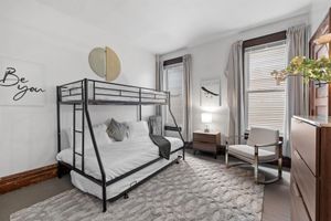 Alquiler Vacacional - Game Night & City Life: Your Perfect Milwaukee Escape