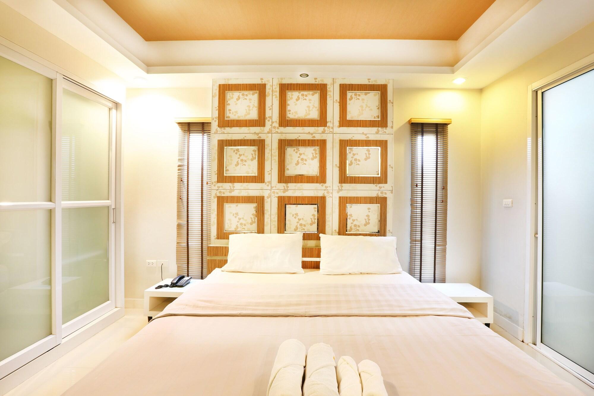 Varios The Luxury Residence