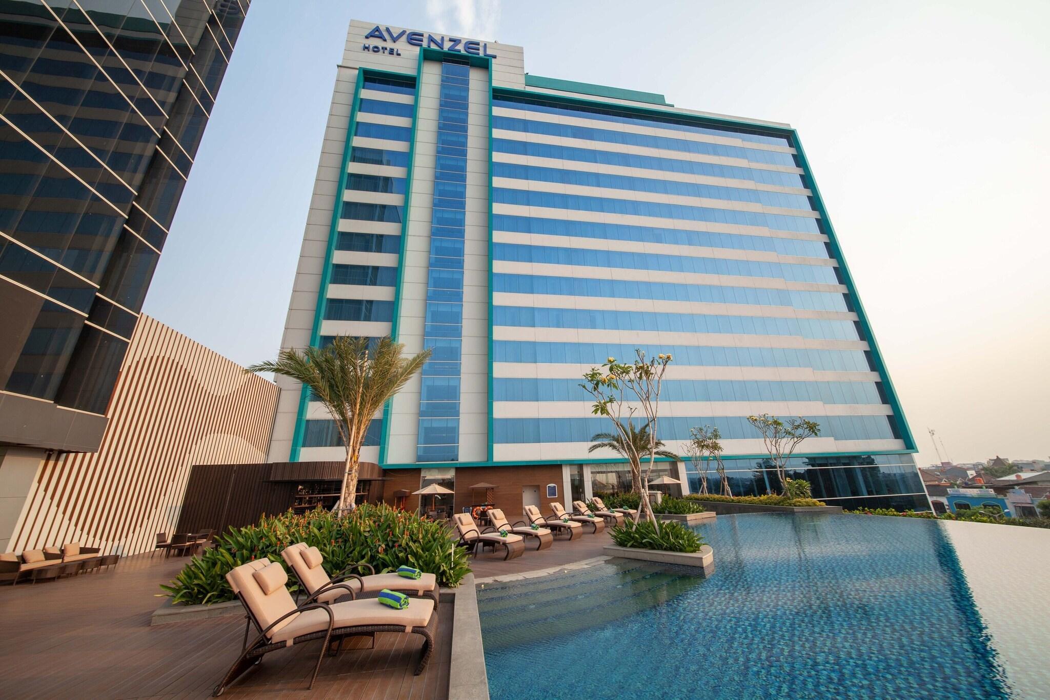 Vista Exterior Avenzel Hotel & Convention Cibubur