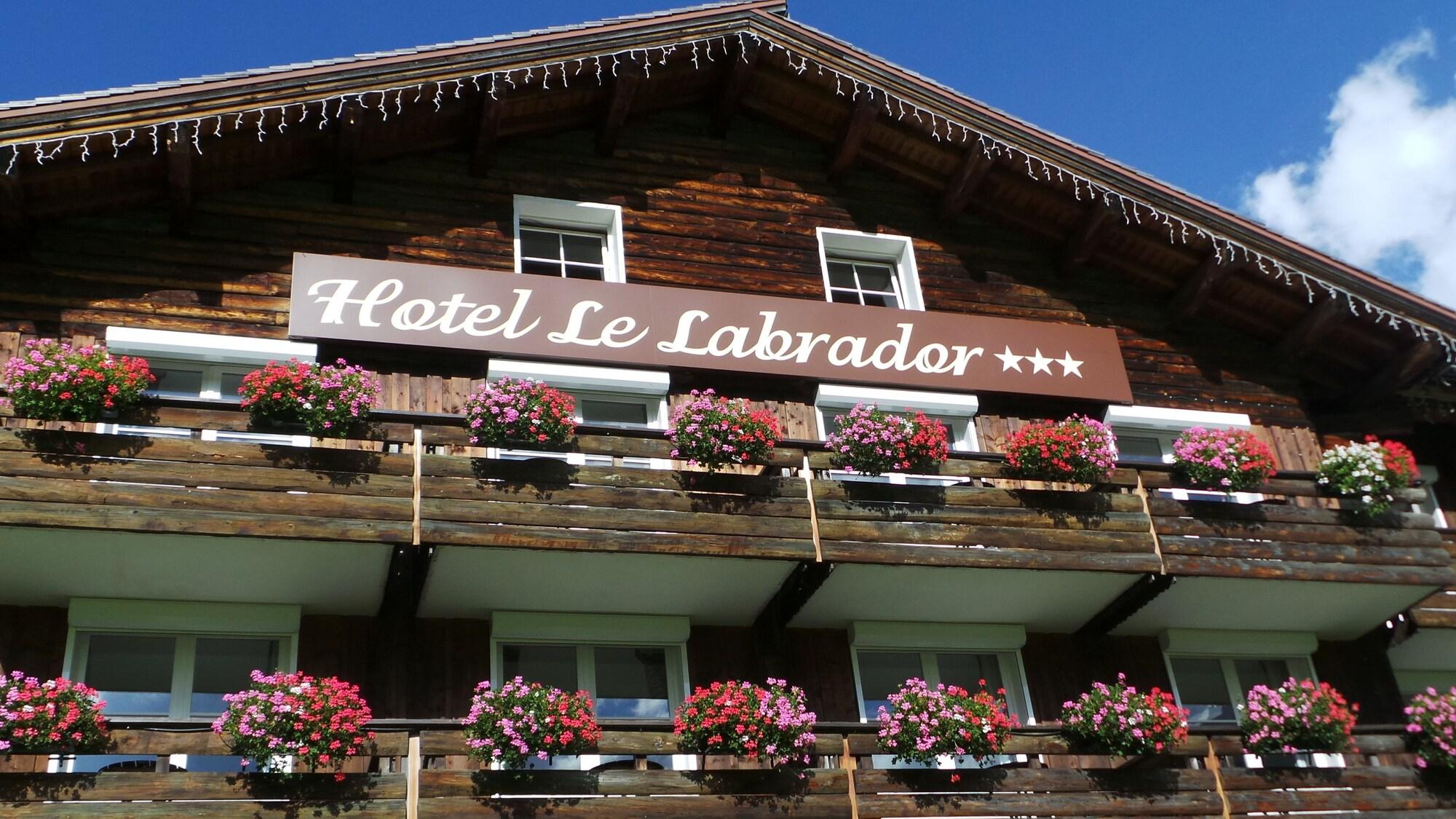 Vista Exterior Le Labrador