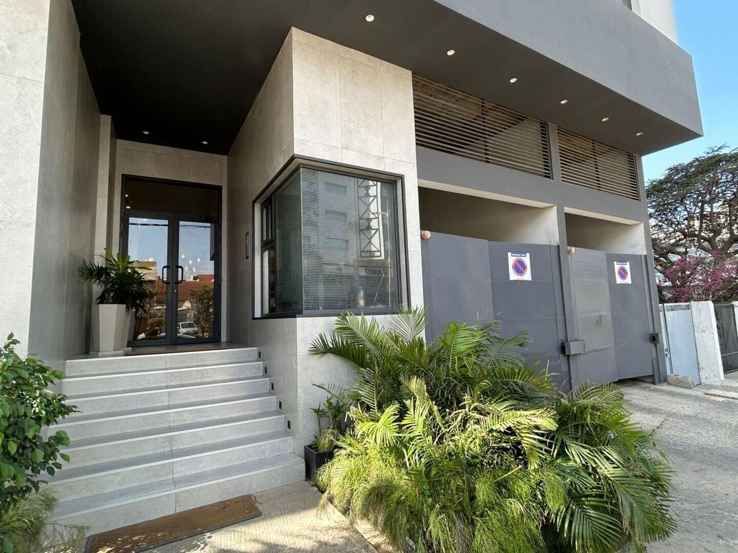 Varios Waypoint Suites