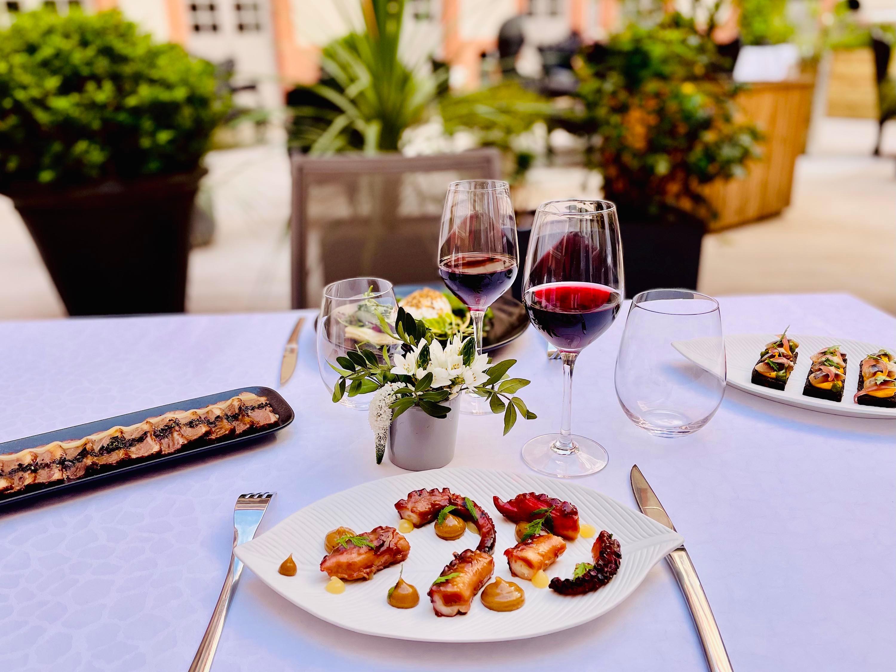 Restaurant La Cour des Consuls Hotel & Spa Toulouse - MGallery Collection