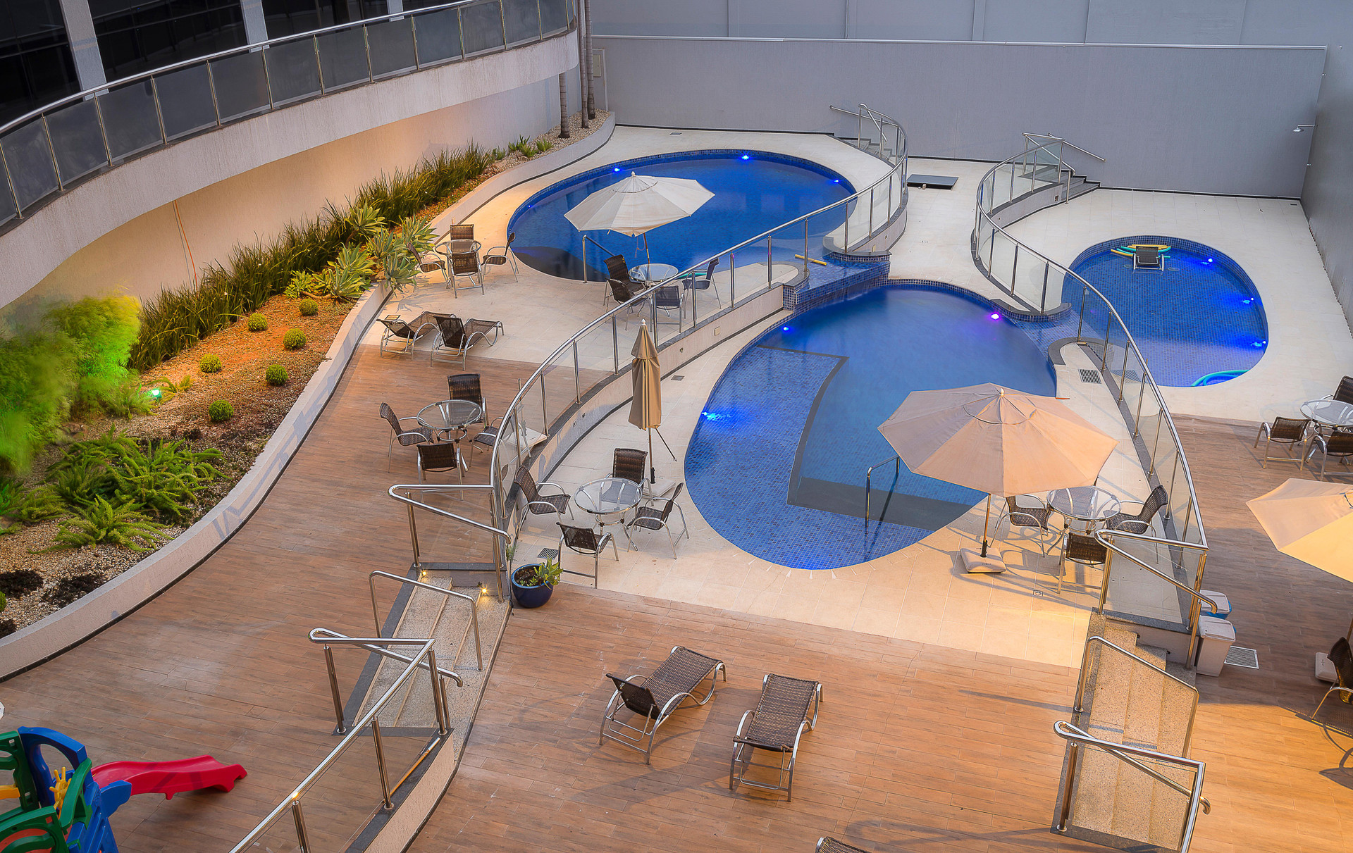 Vista Piscina Foz Plaza Hotel