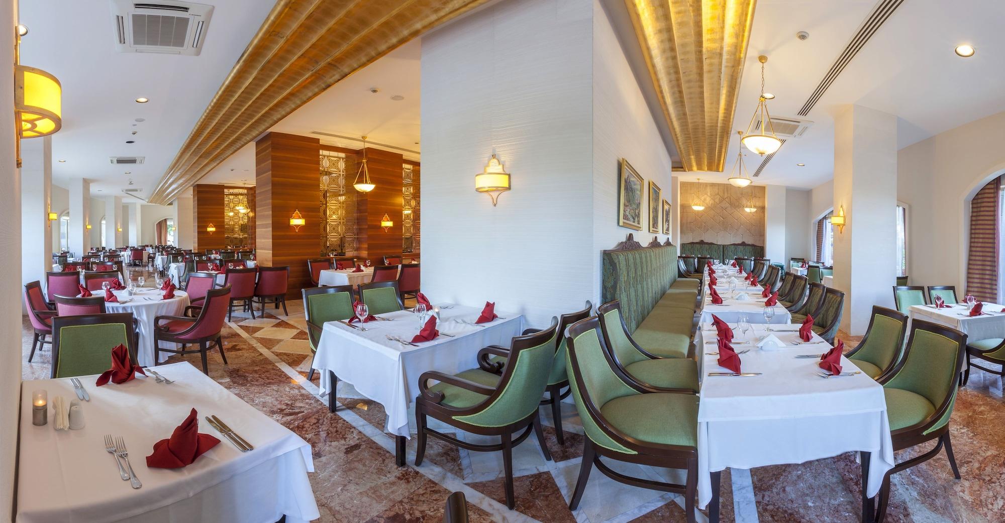 Restaurant Melas Lara Hotel - All Inclusive