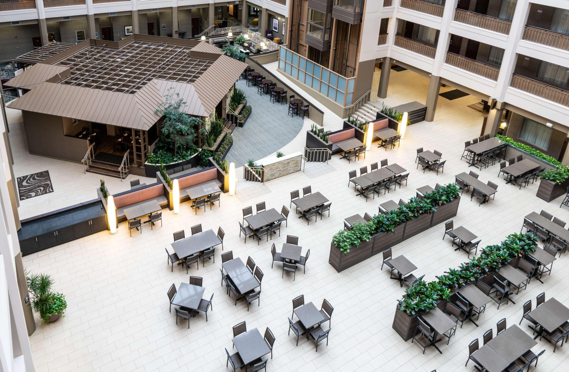 Vista Lobby Embassy Suites by Hilton Chicago North Shore Deerfield