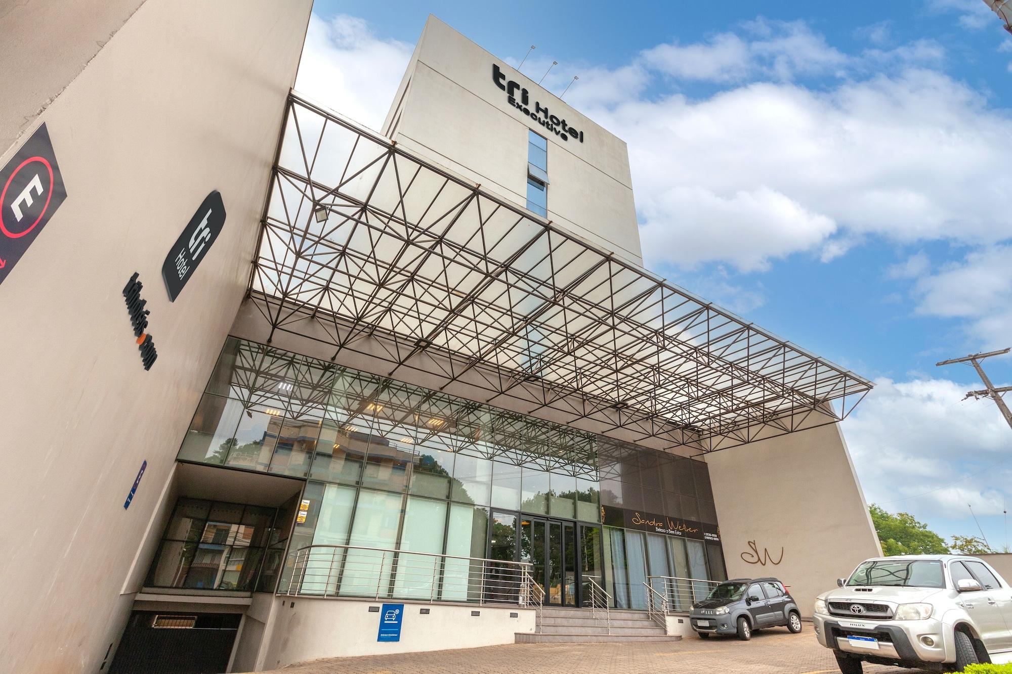 Vista Exterior Tri Hotel Executive Lajeado