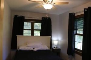 Alquiler Vacacional - Small House, 2 queen bedrooms, 1 bath, on route 33, Very Nice!