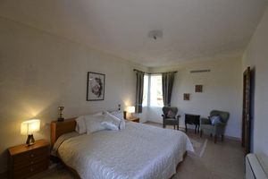 Alquiler Vacacional - 5 br villa. lg Pool Mountain top views next to national park. 10 min to beach.