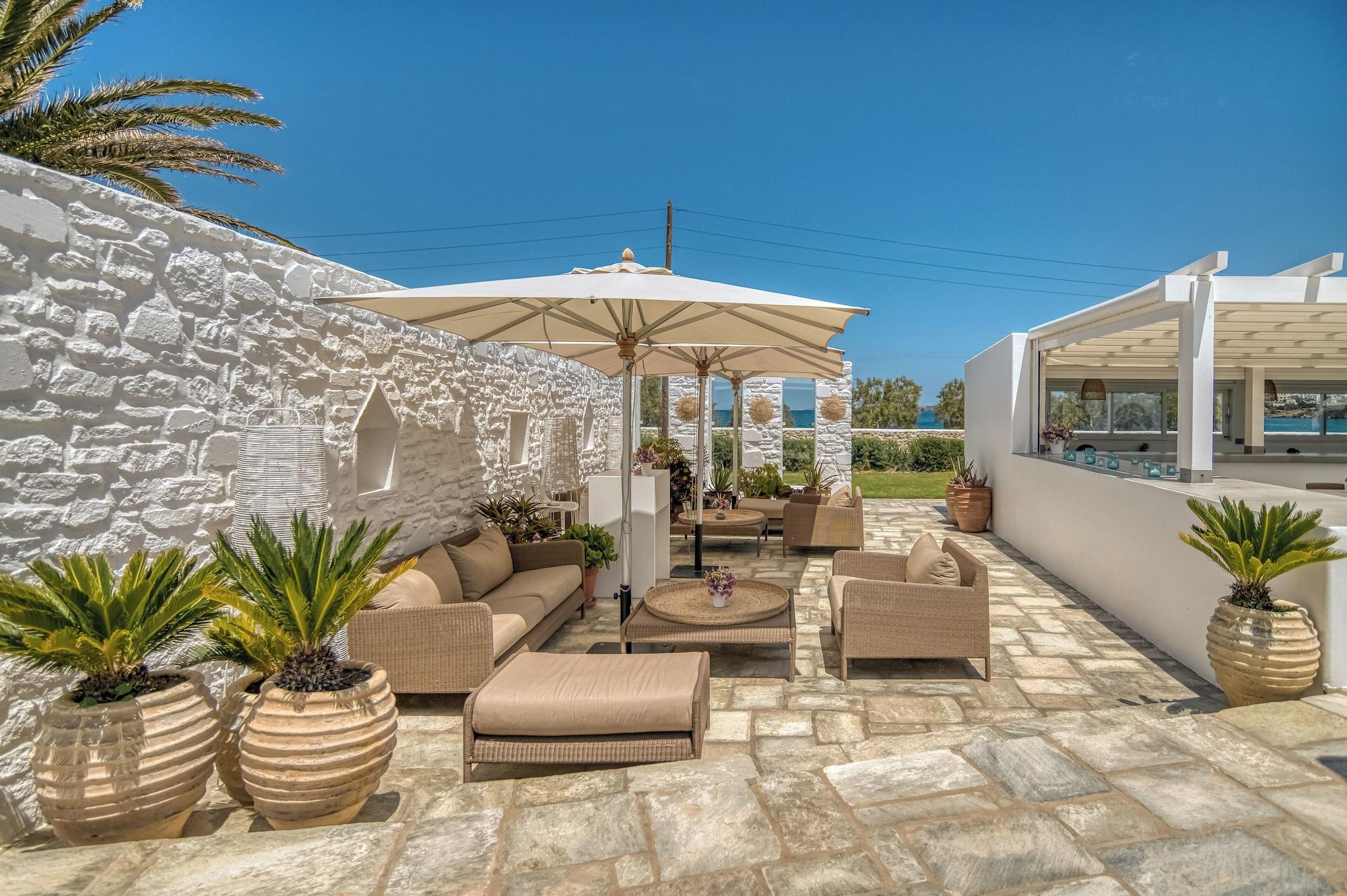 Vista Lobby Villa Bellonia