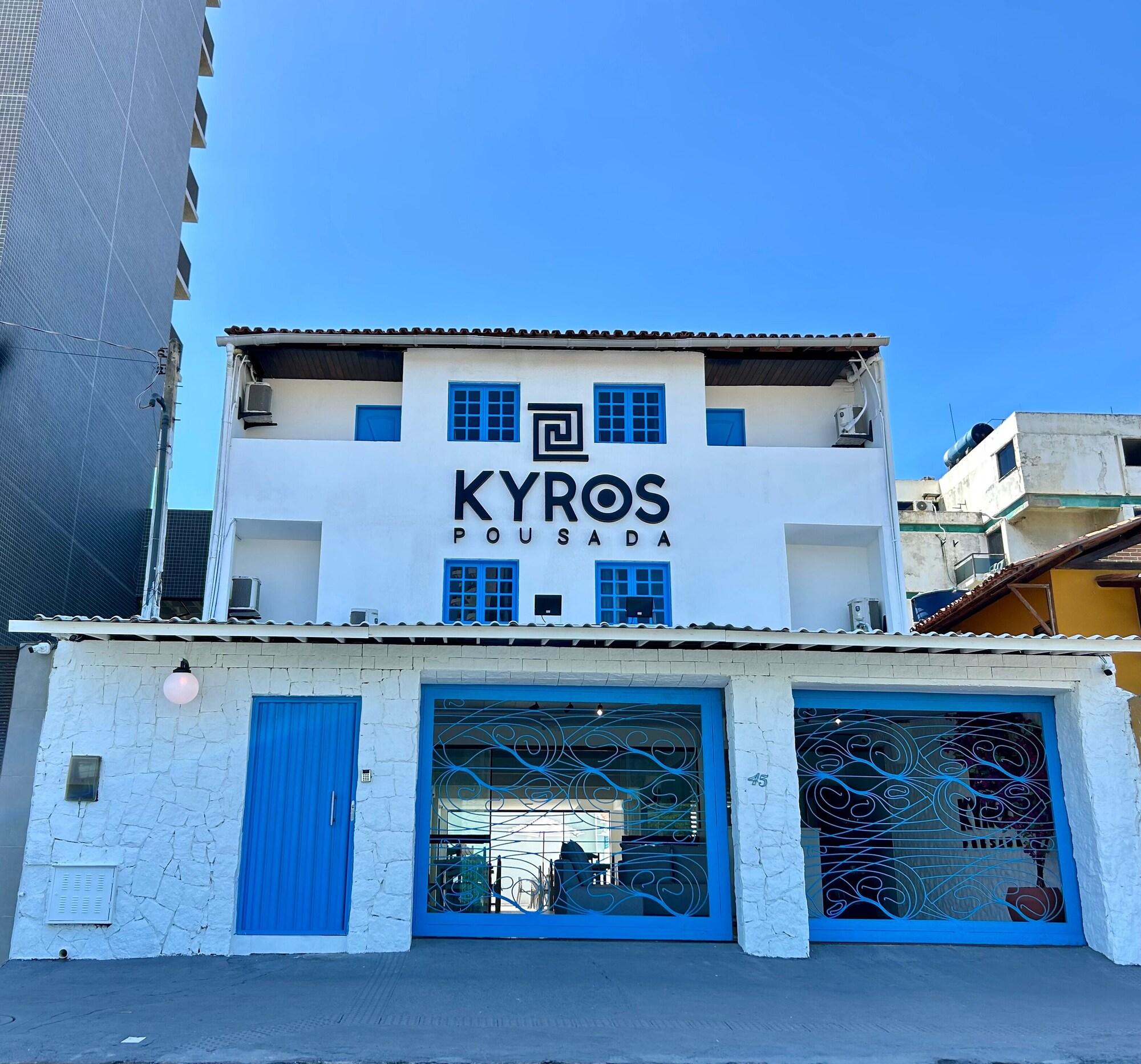 Vista Exterior KYROS POUSADA