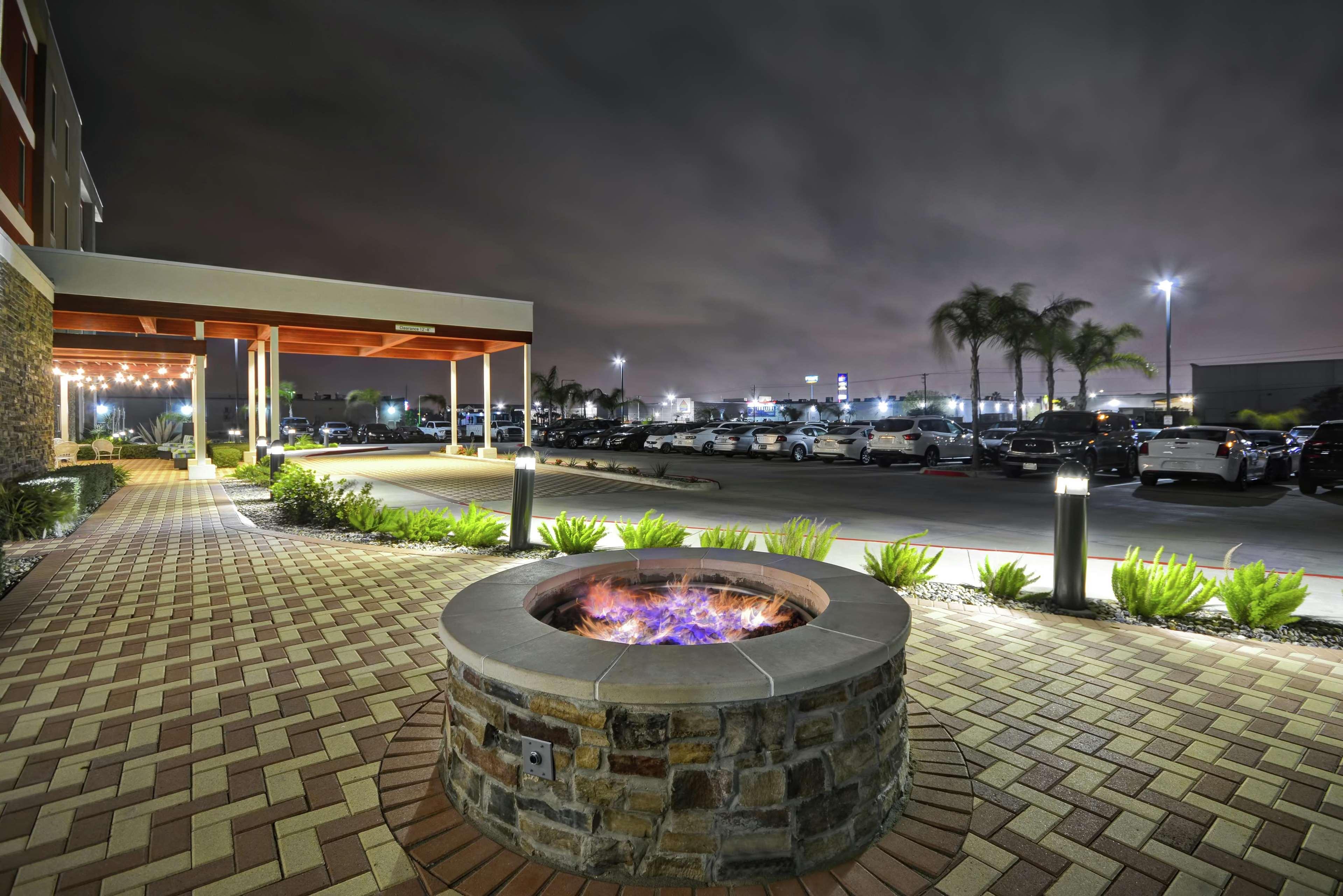 Vista Exterior Home2 Suites by Hilton Brownsville