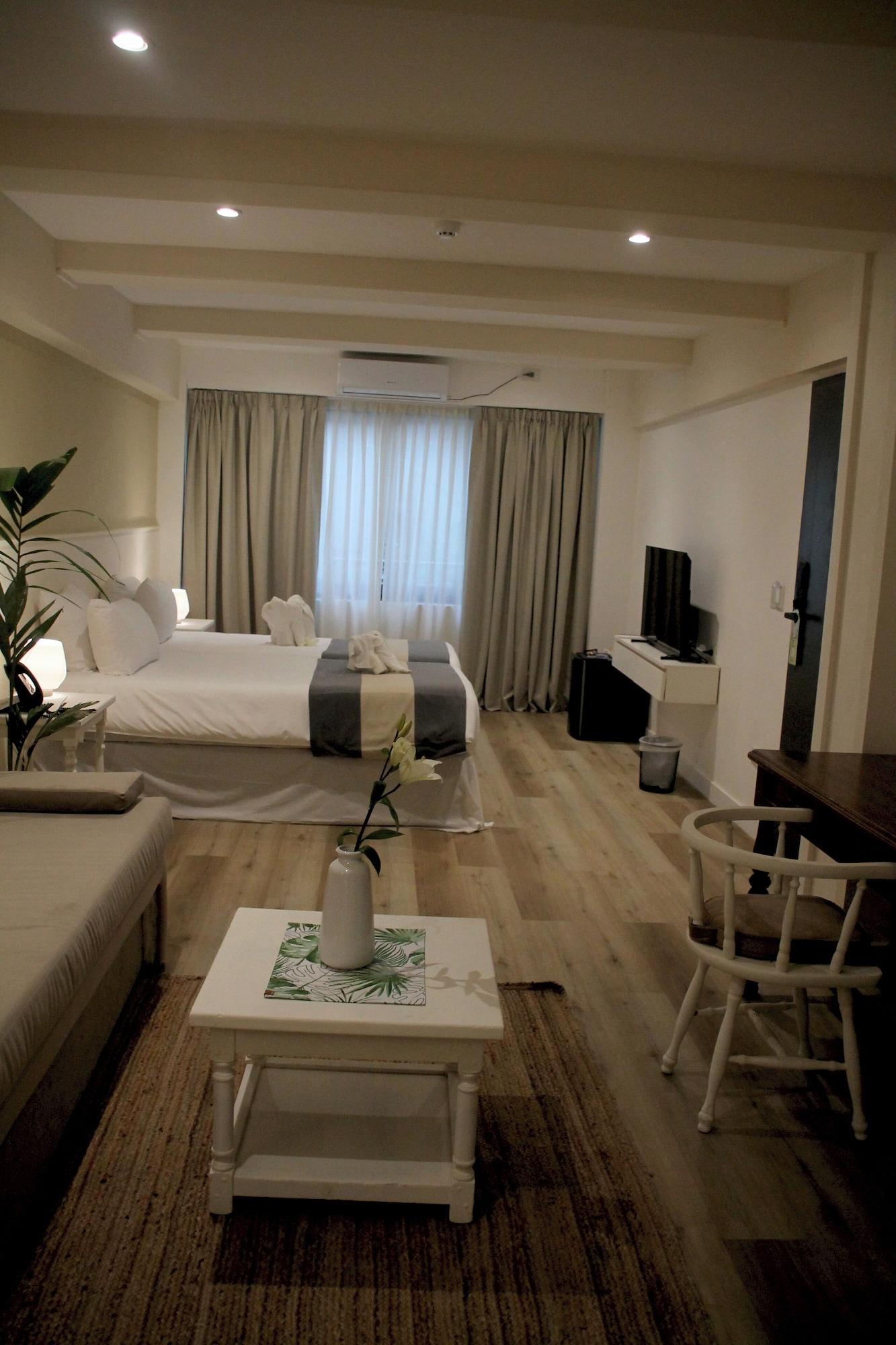 Habitación Gardi Hotel & Suites