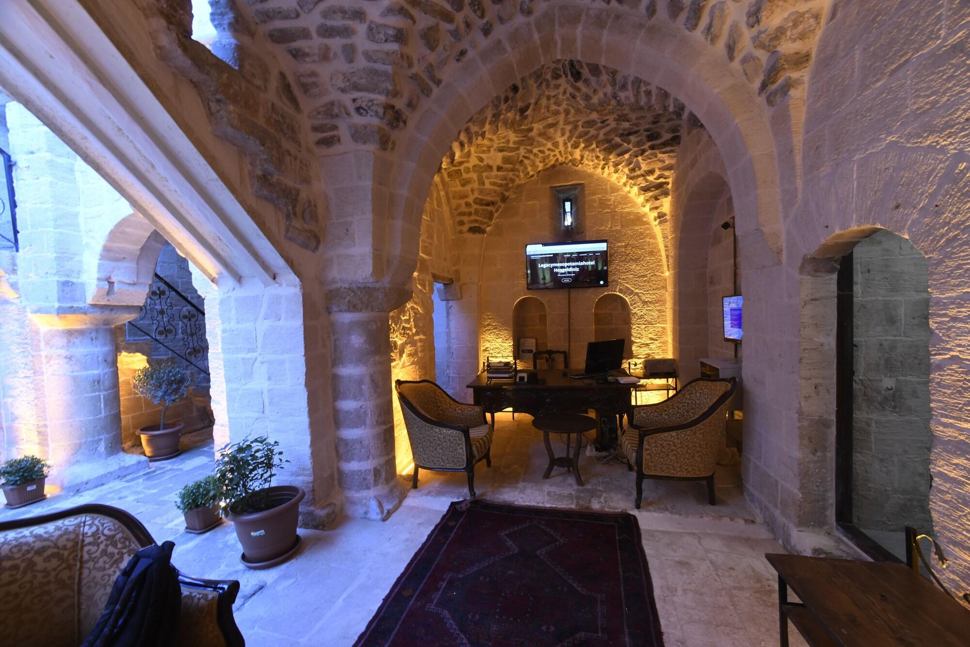 Vista Lobby Legacy Mesopotamia Hotel