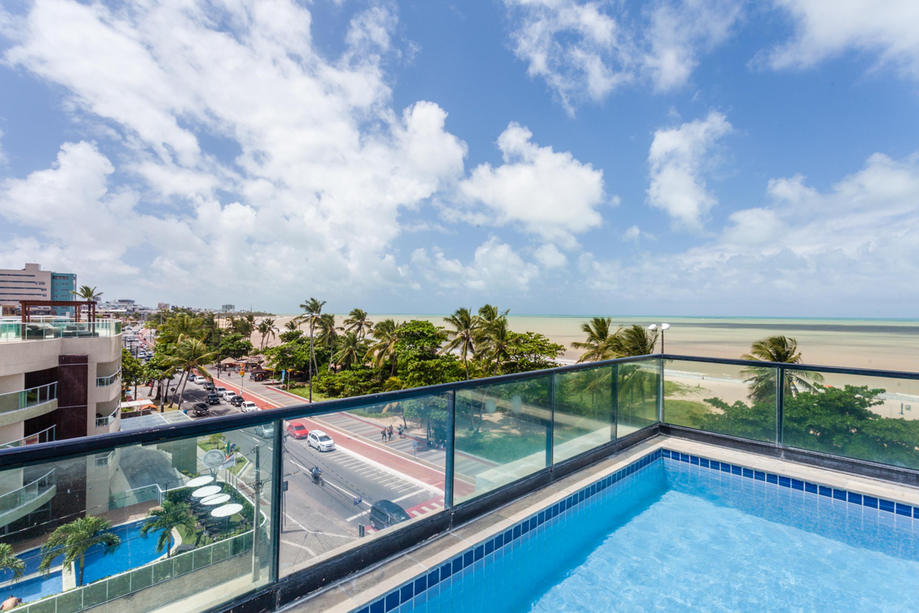Vista Piscina João Pessoa Hplus Beach