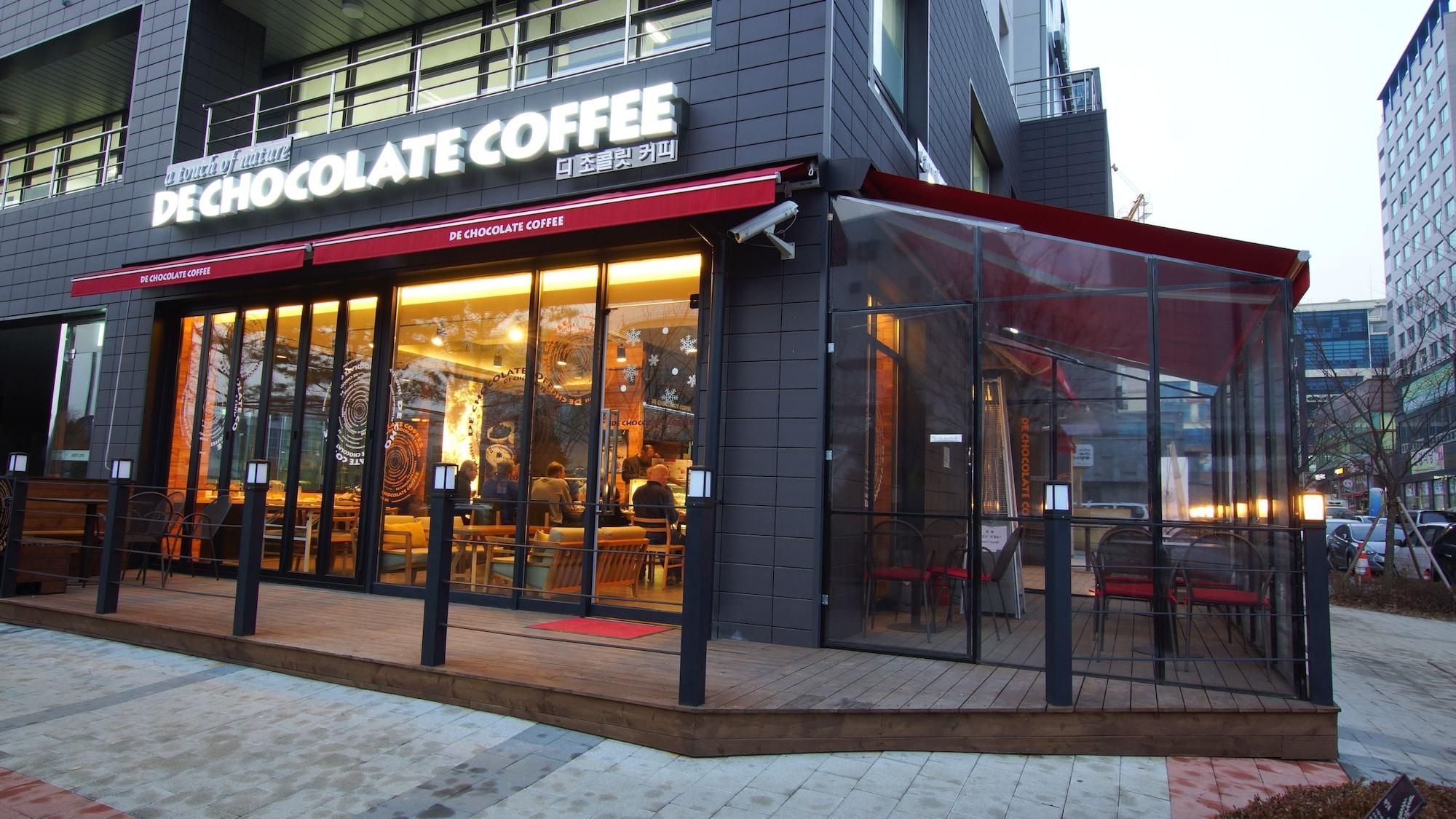 Bar/Salón Cplus Residence