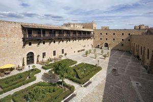 Alojamiento - Parador De Siguenza