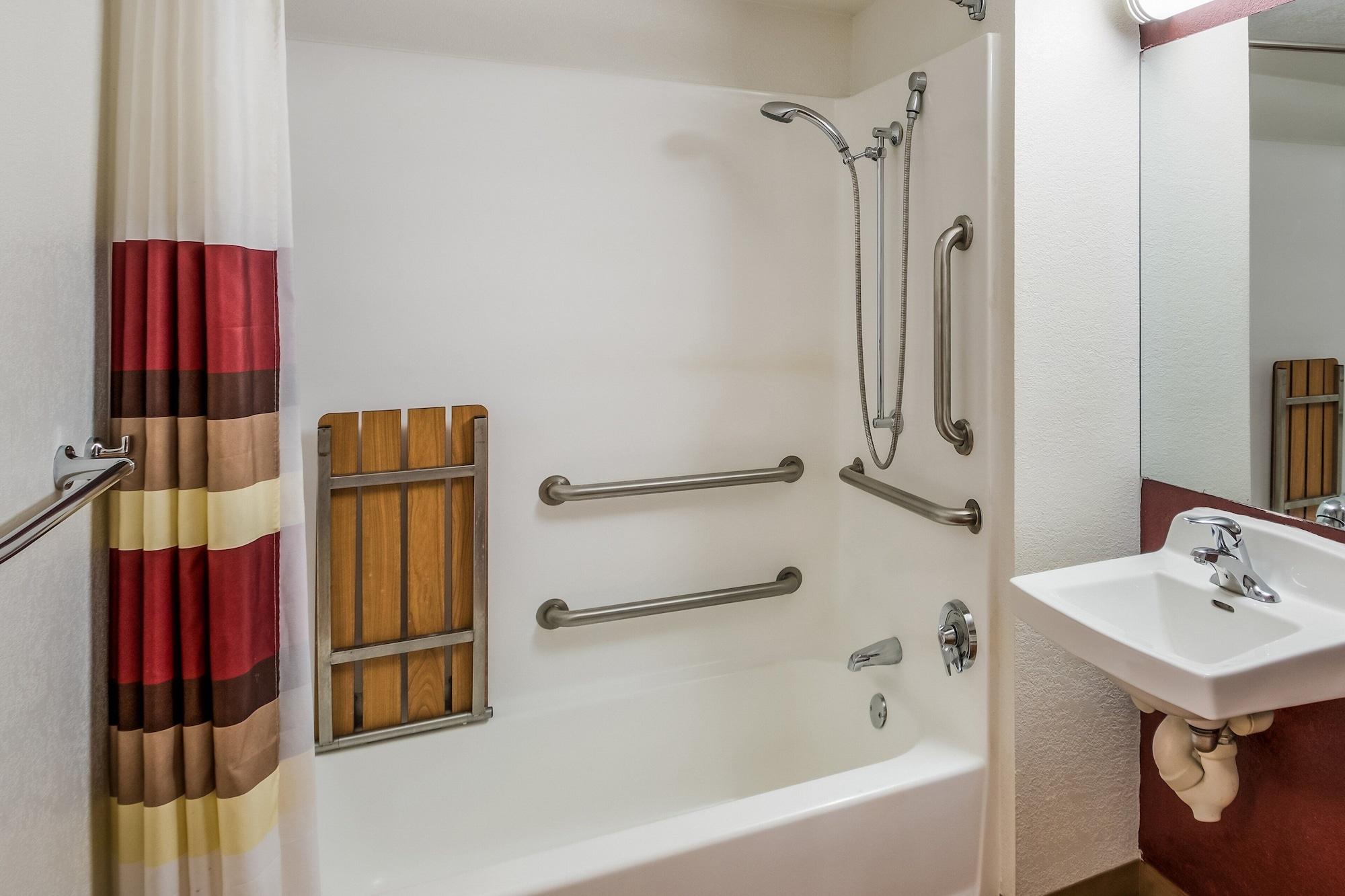 Equipamiento de Habitación Red Roof Inn Rochester – Airport