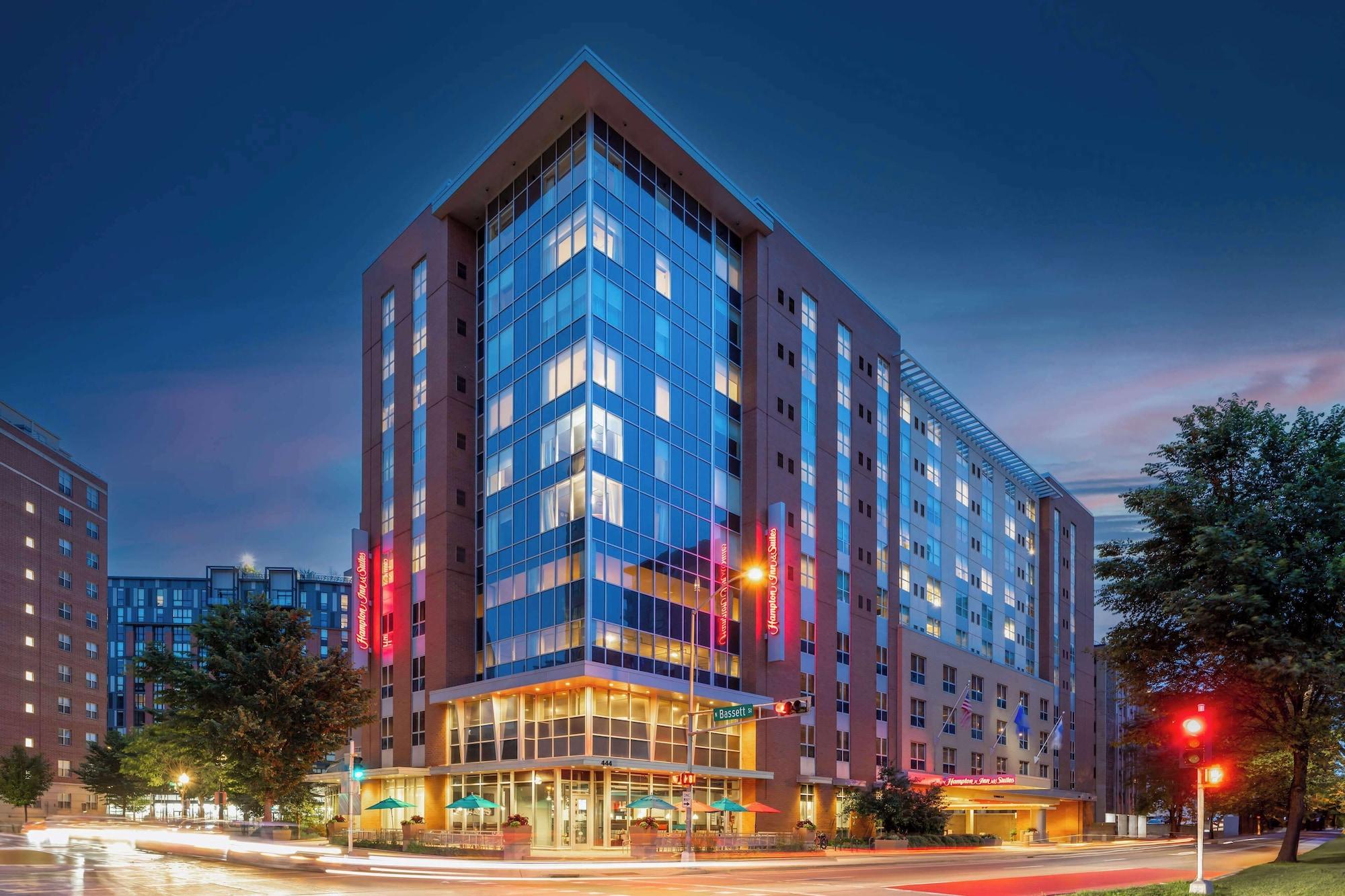 Vista Exterior Hampton Inn & Suites Madison / Downtown