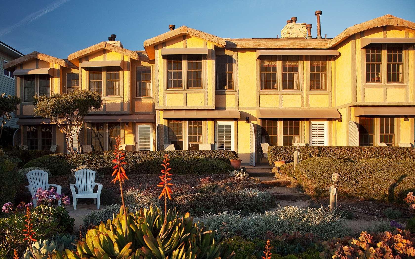 Vista Exterior Cottage Inn By The Sea