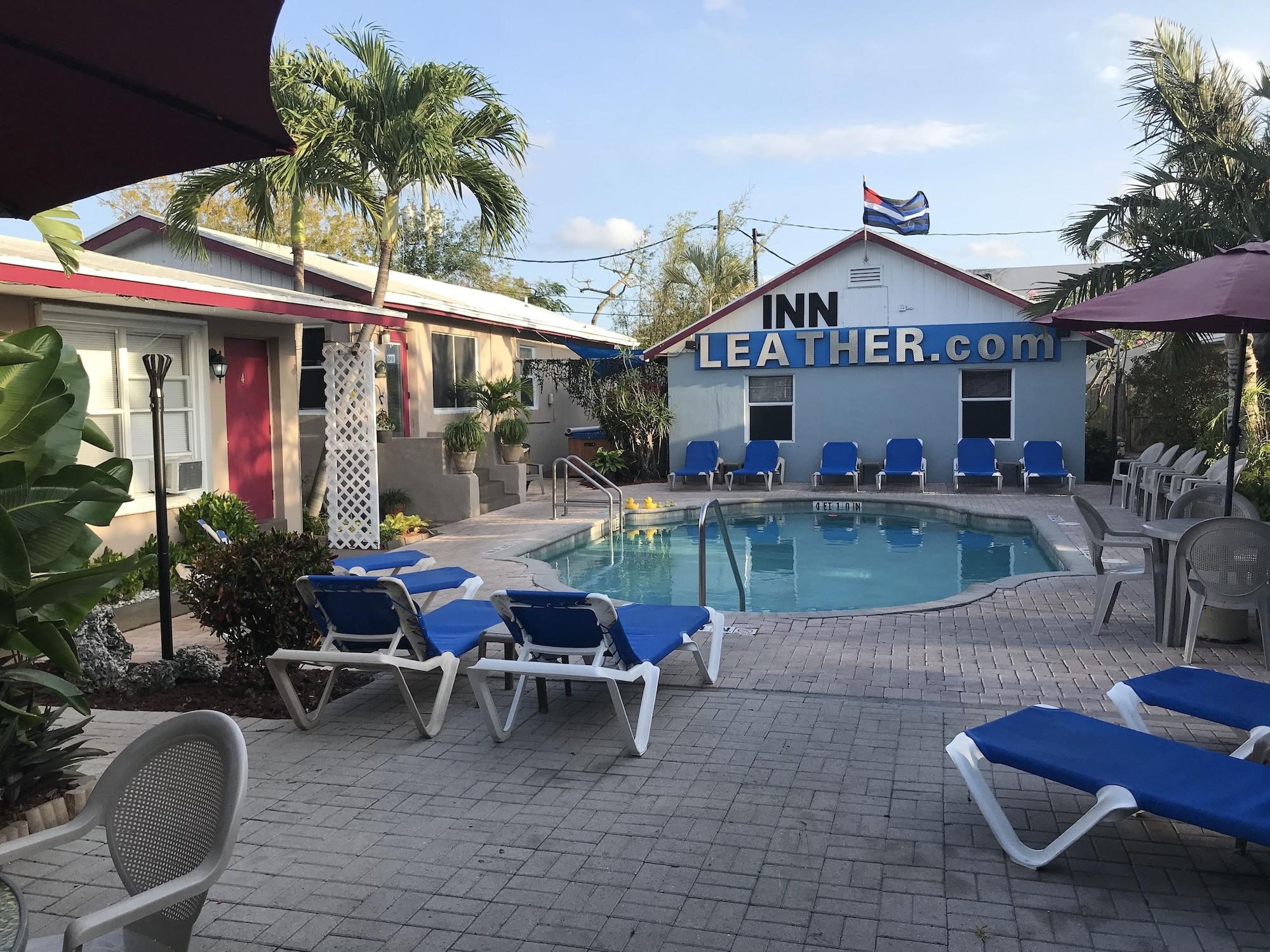Vista Piscina Inn Leather Guest House - Male Only LGBT