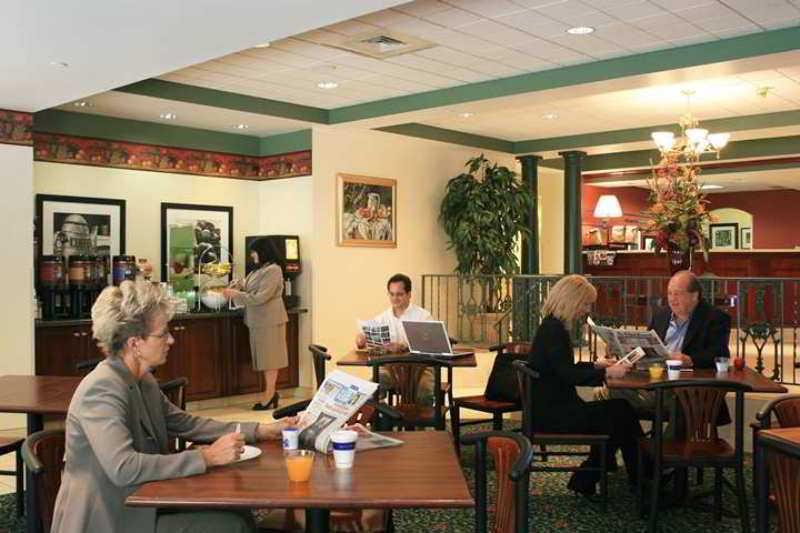 Vista Exterior Hampton Inn Johnstown