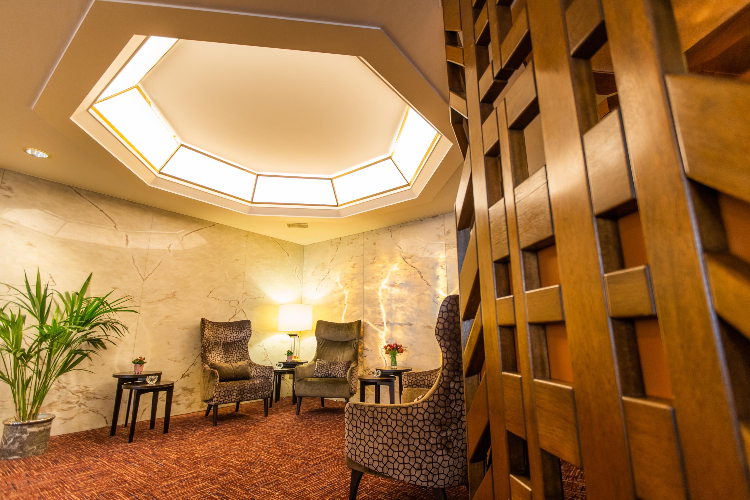 Vista Lobby Hotel Royal