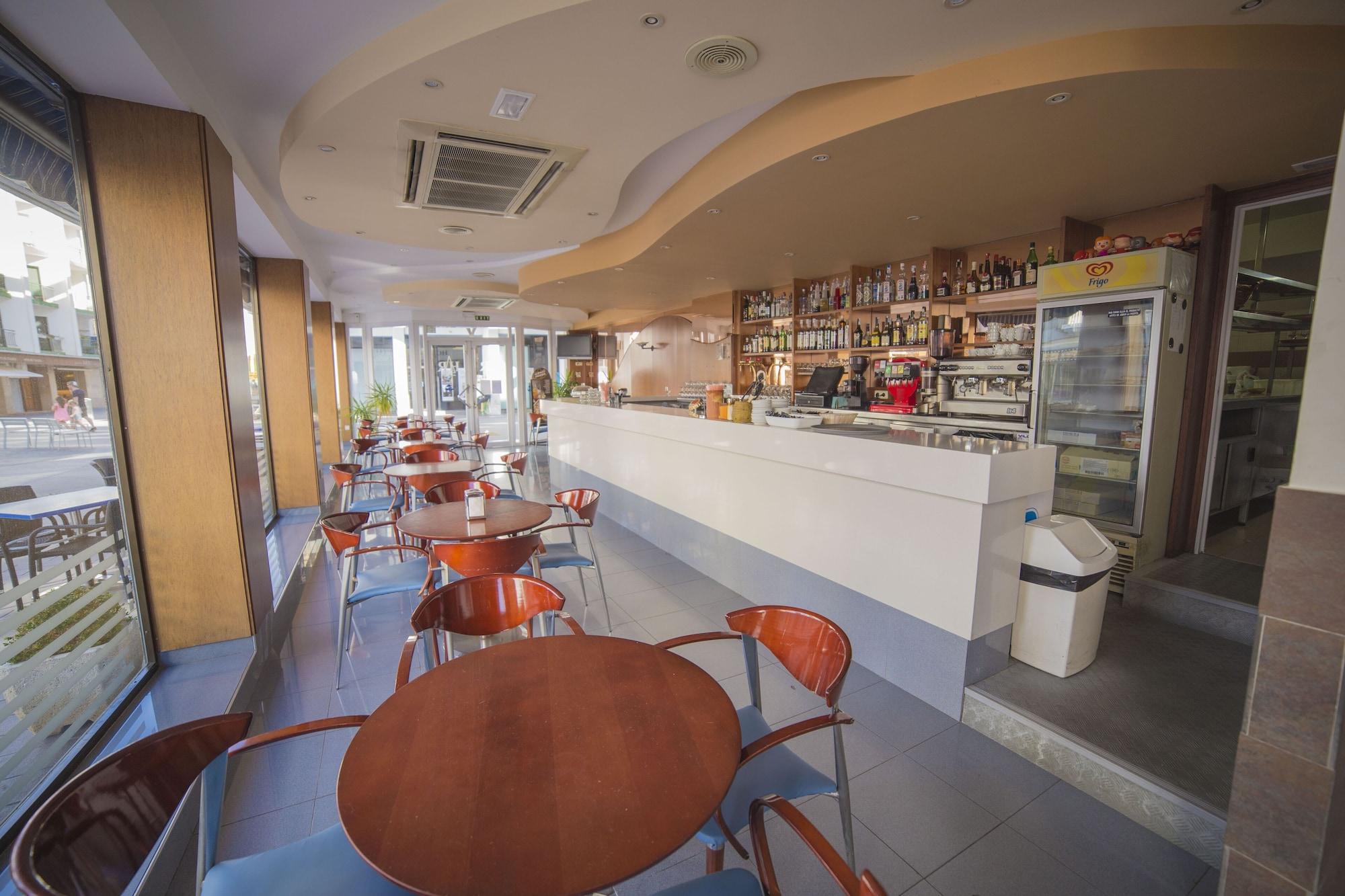 Bar/Salón Hotel Ramblamar