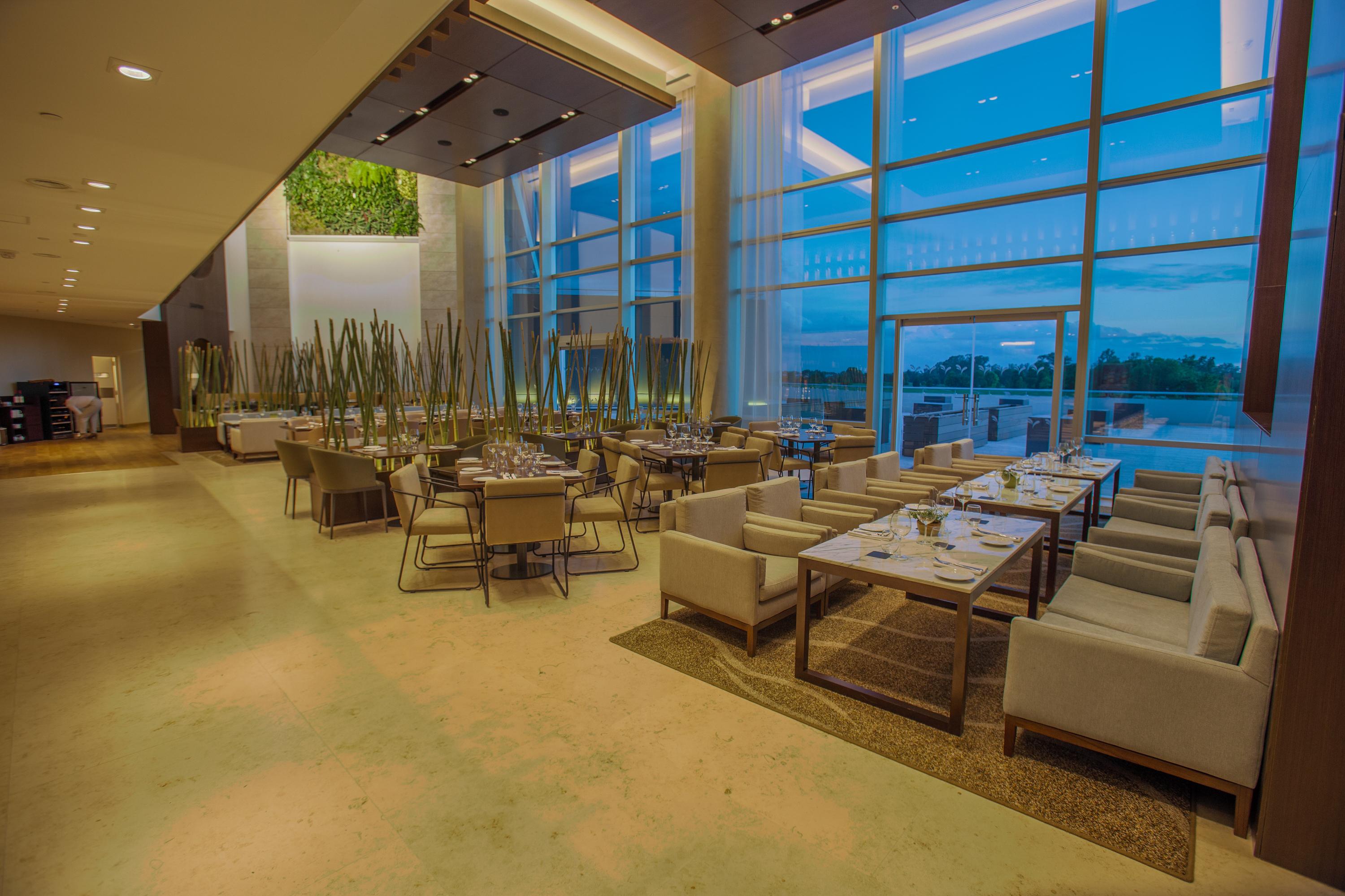 Restaurant Hilton Pilar