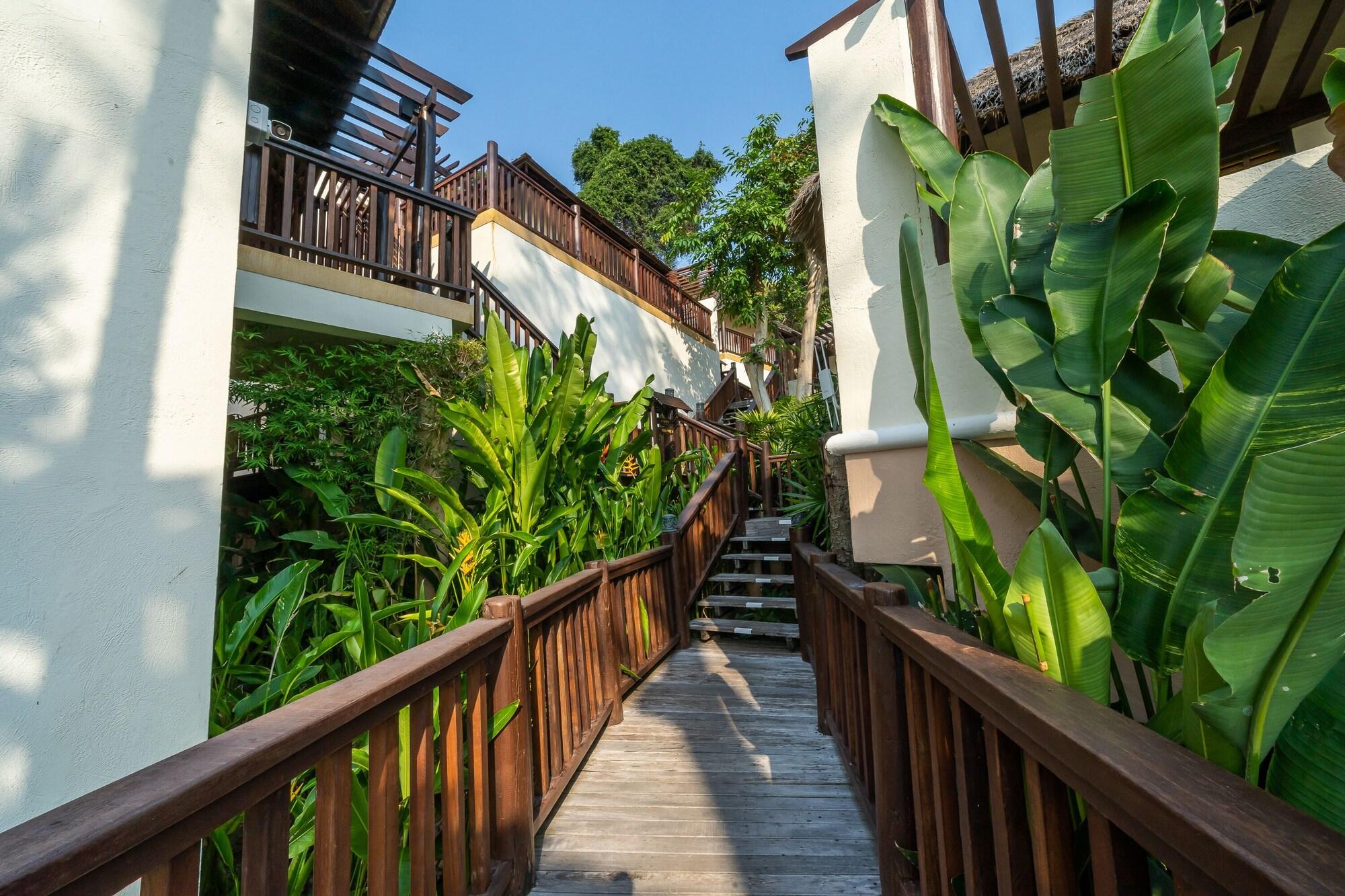 Vista Exterior Le Vimarn Cottages & Spa