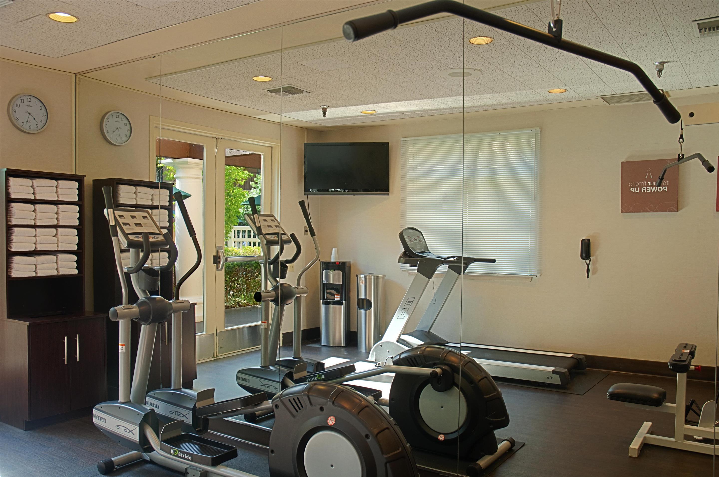 Gimnasio Quality Suites Mission Valley SeaWorld Area