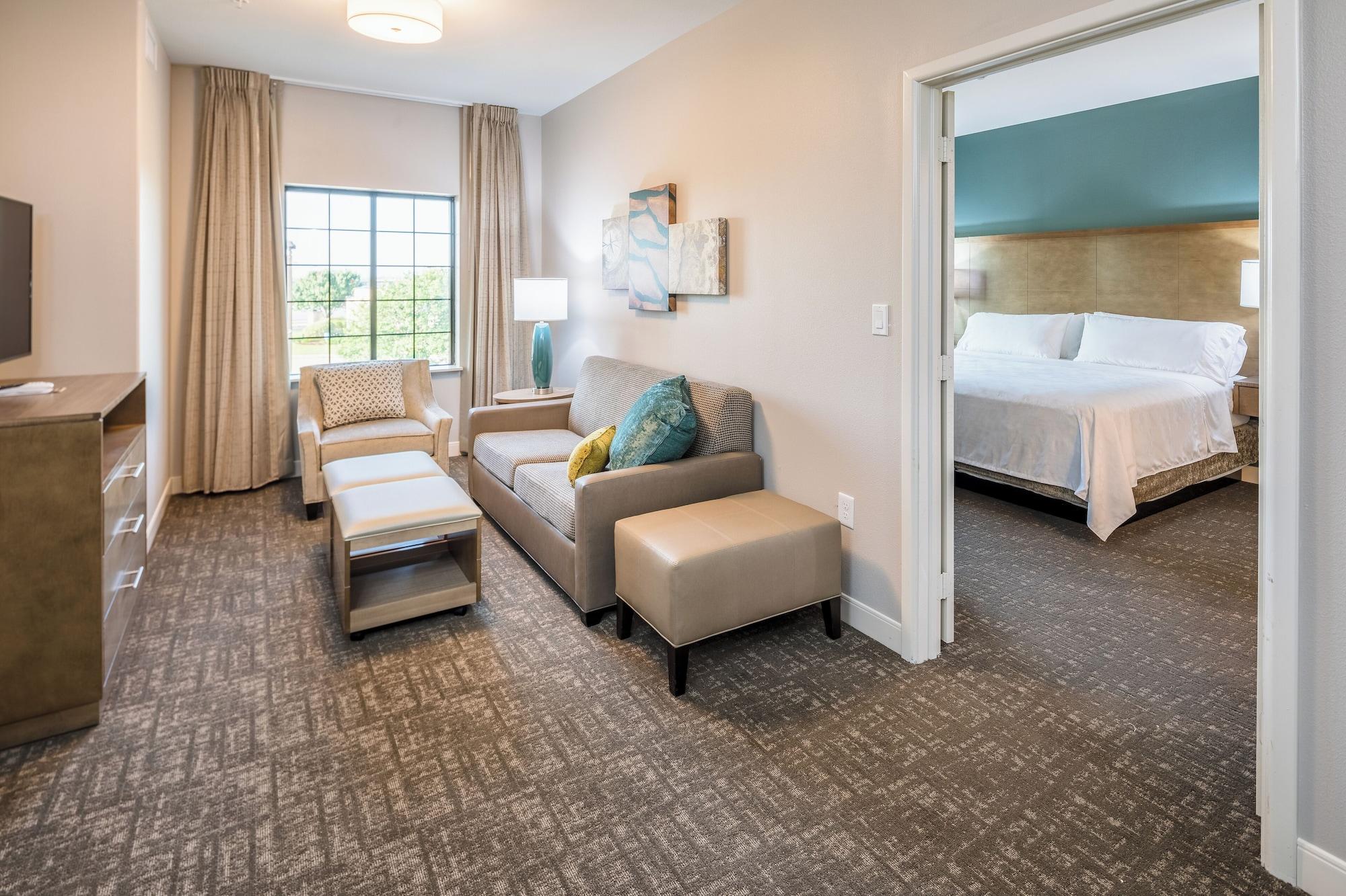 Habitación Staybridge Suites Lake Jackson by IHG