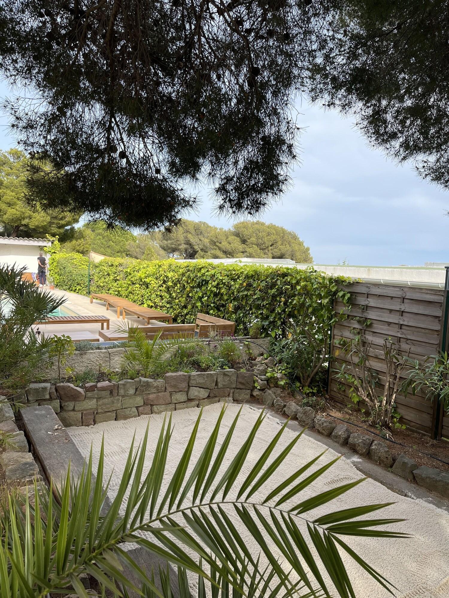Vista Exterior Villa Paradis