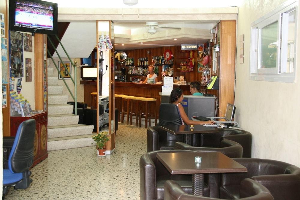 Vista Lobby Hostal Lido