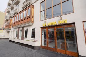 Alojamiento - La Luna Inn