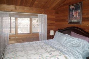 Alquiler Vacacional - Comfy, charming cabin on the Salmon River a few miles from Gold Bug Hot Springs