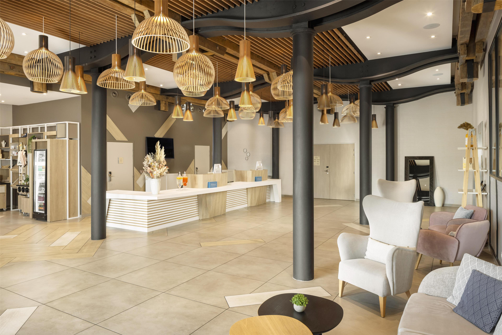 Vista Lobby Hilton Garden Inn Paris La Villette